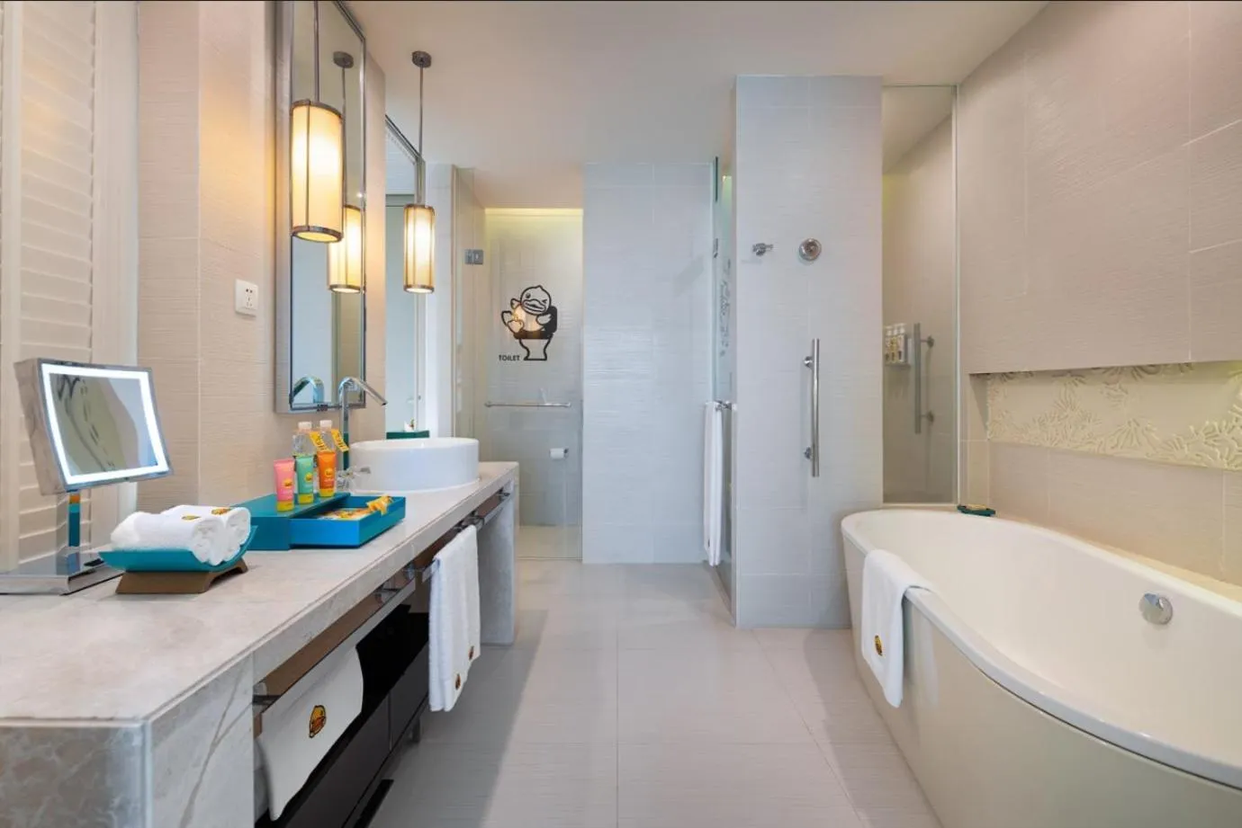 Bathroom in Renaissance Sanya Haitang Bay Resort