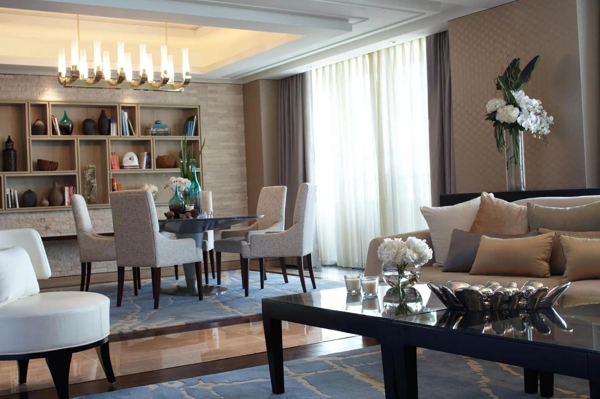 Living room in Renaissance Sanya Haitang Bay Resort