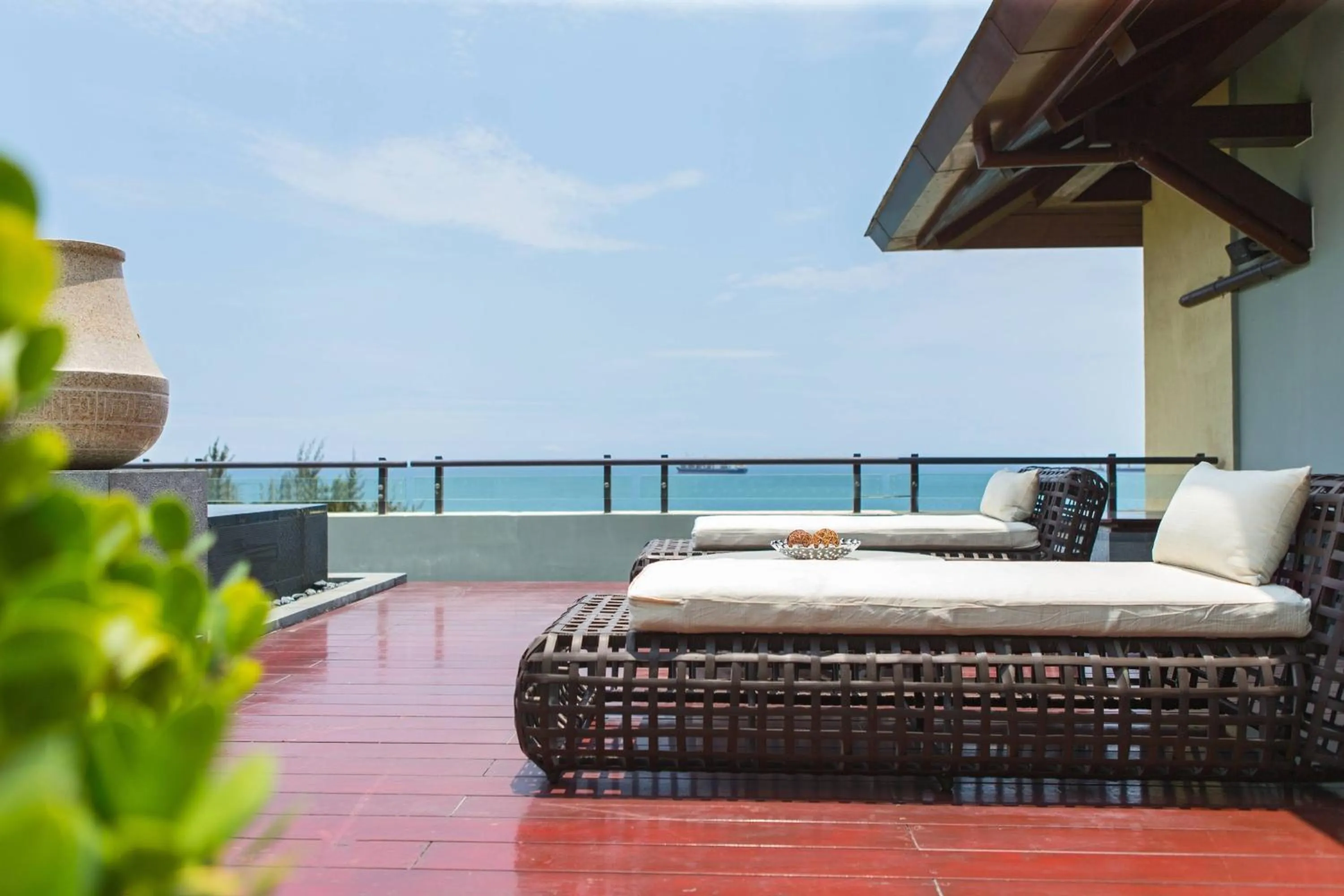 Bedroom in Renaissance Sanya Haitang Bay Resort