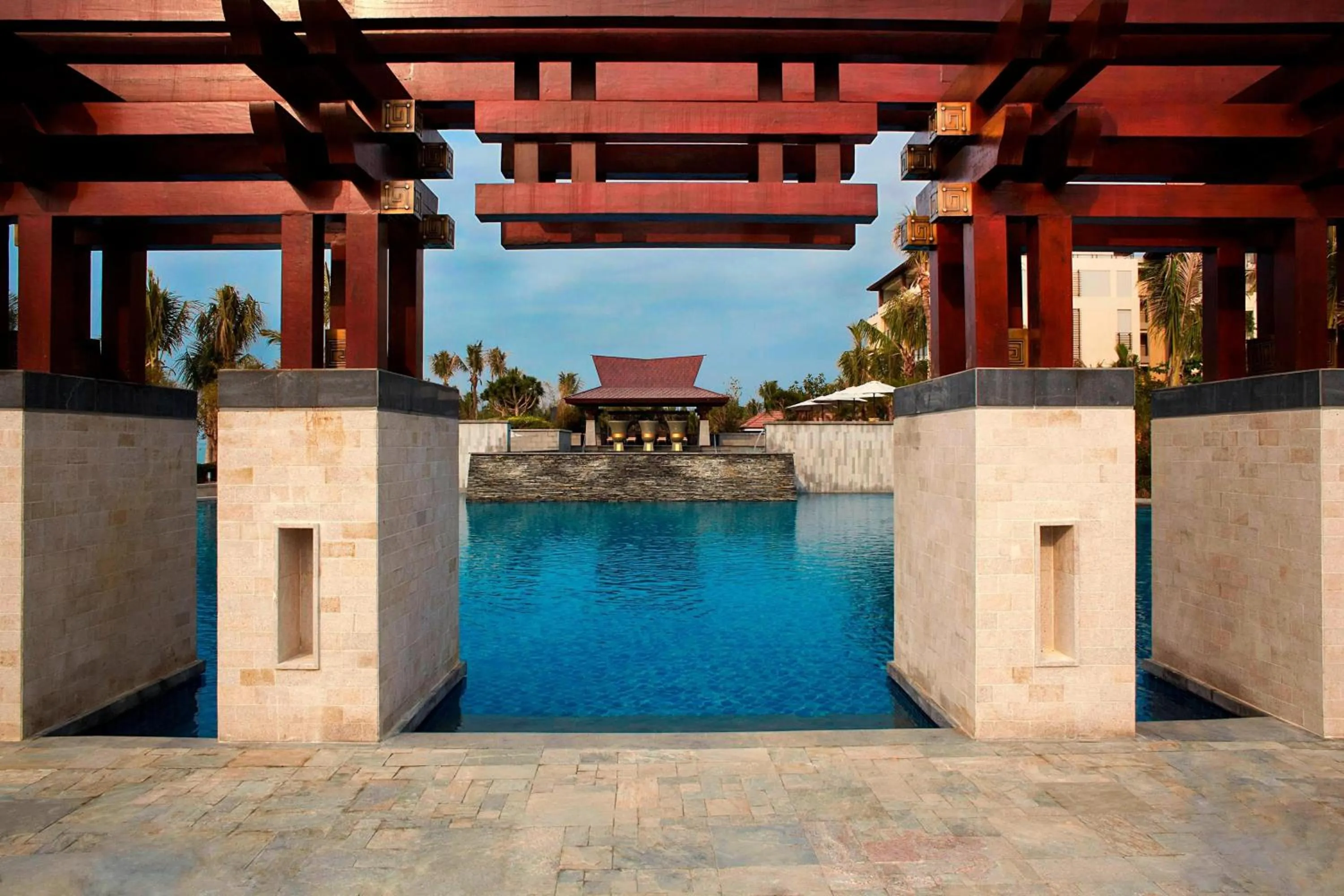 Swimming pool in Renaissance Sanya Haitang Bay Resort