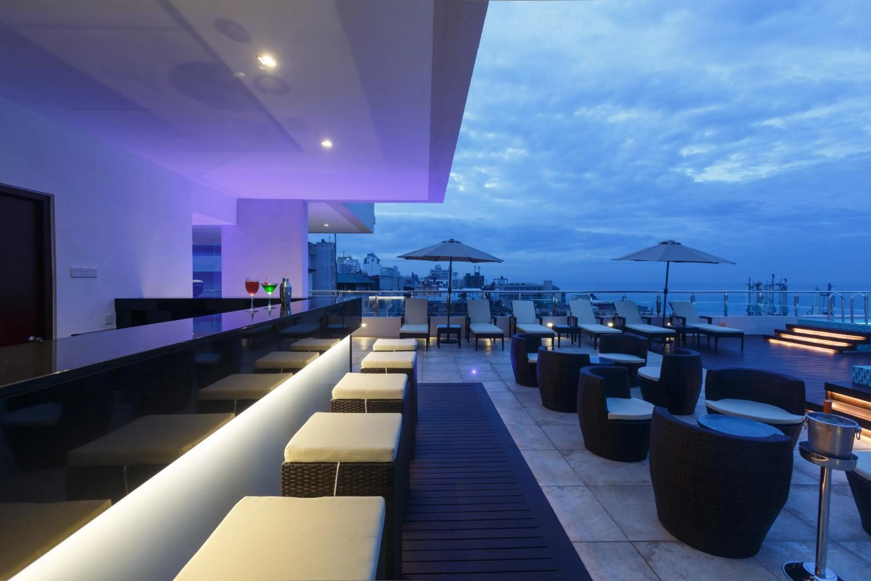 Restaurant/places to eat in Renuka City Hotel