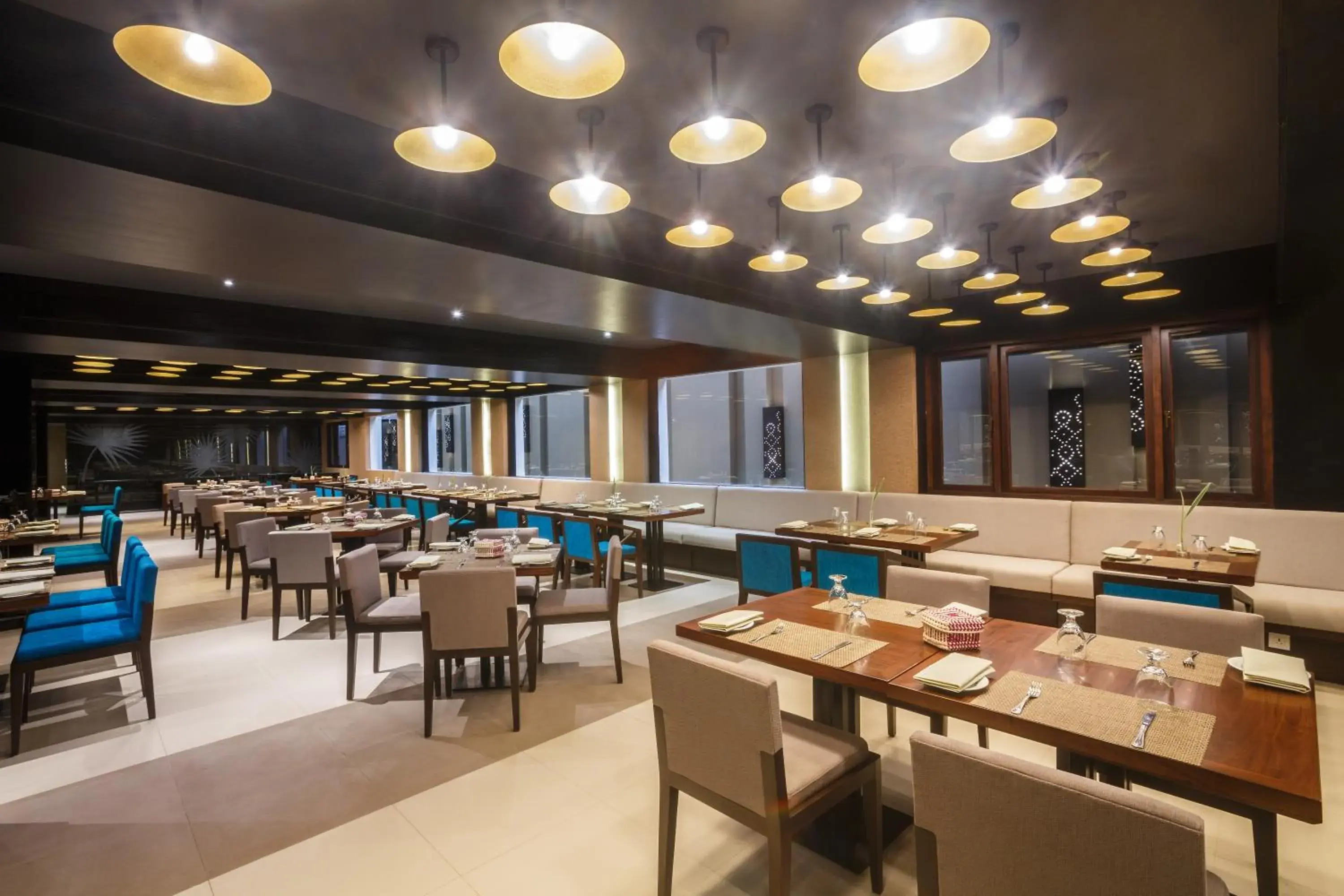 Restaurant/places to eat in Renuka City Hotel Restaurant/places to eat in Renuka City Hotel