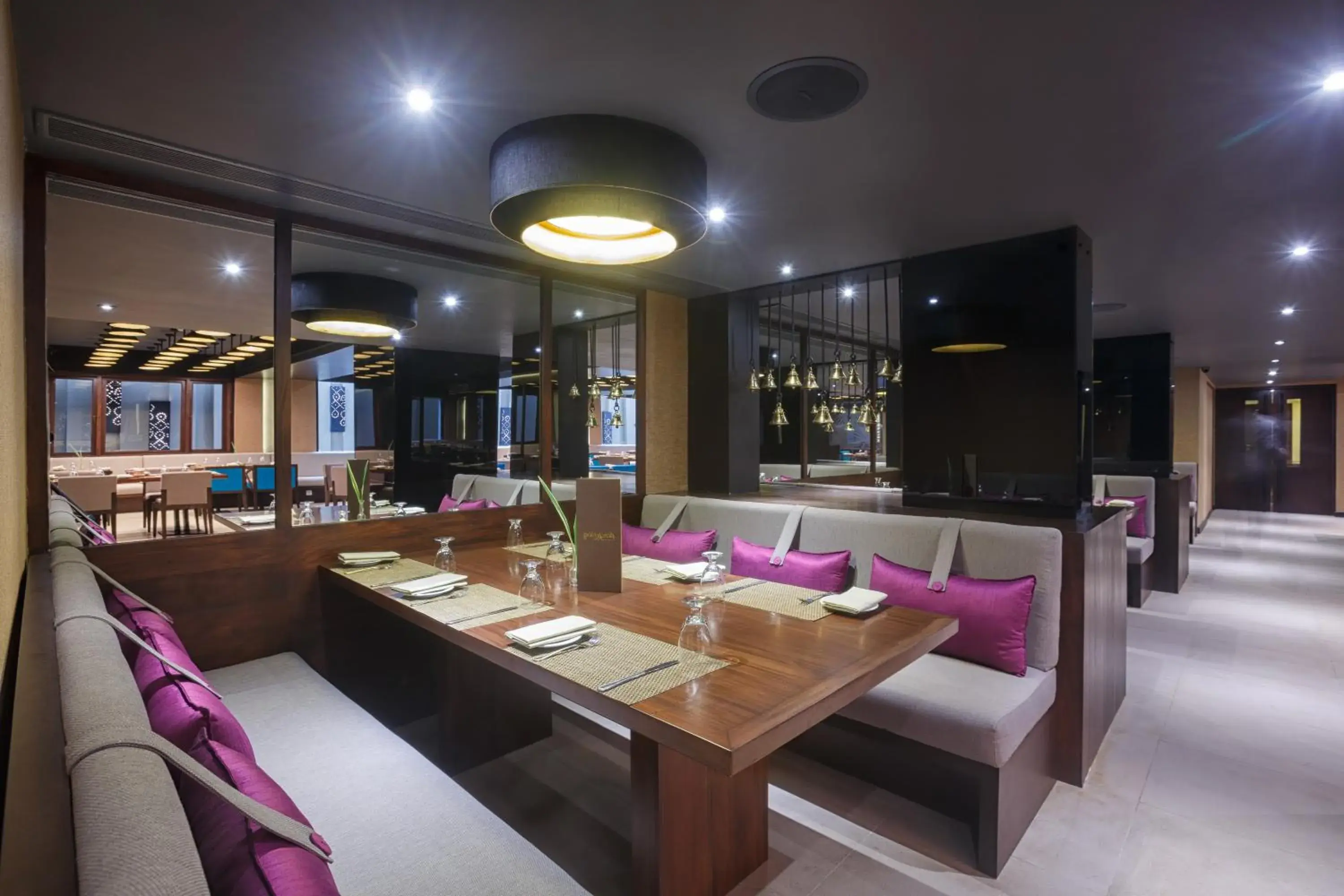 Restaurant/places to eat in Renuka City Hotel Restaurant/places to eat in Renuka City Hotel