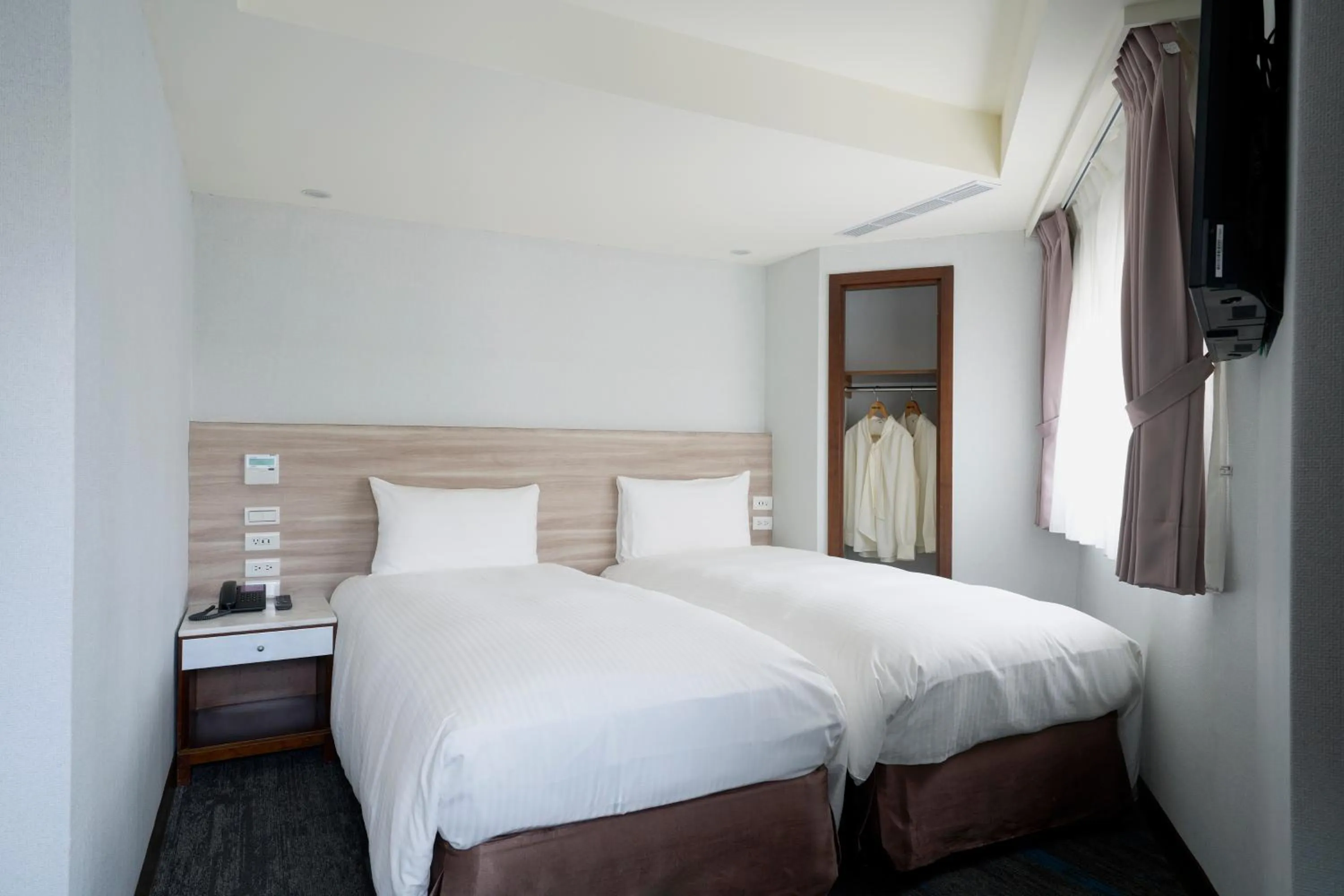 Photo of the whole room, Bed in 華麗大飯店Ferrary Hotel