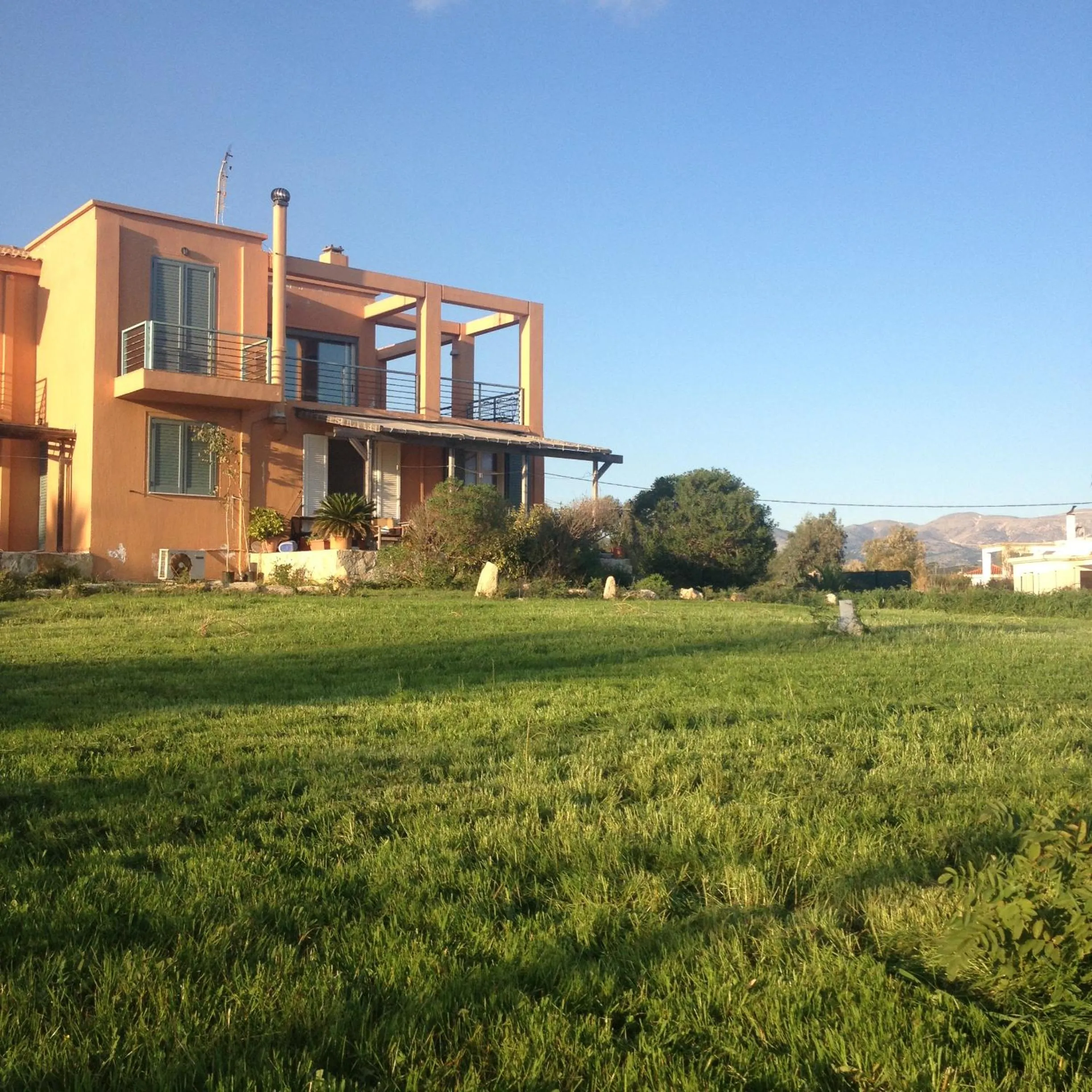 Alekos Beach Houses-Sundance Beach Resort