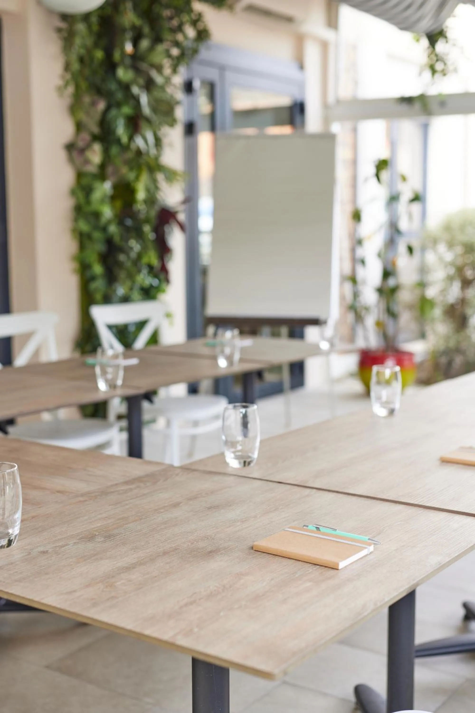 Restaurant/places to eat in Hotel-Restaurant Isidore Nice Ouest