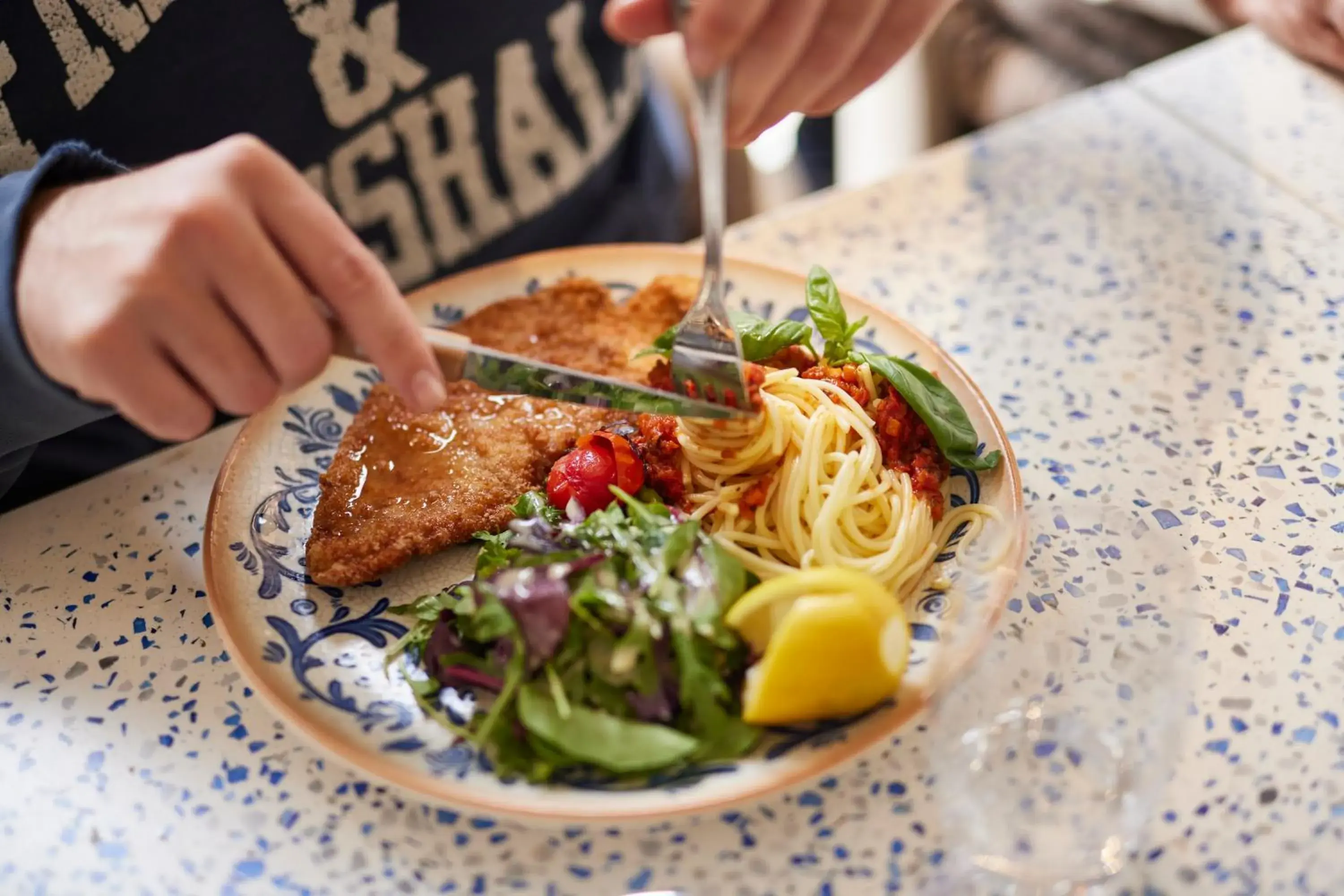 Food and drinks in Hotel-Restaurant Isidore Nice Ouest Food and drinks in Hotel-Restaurant Isidore Nice Ouest