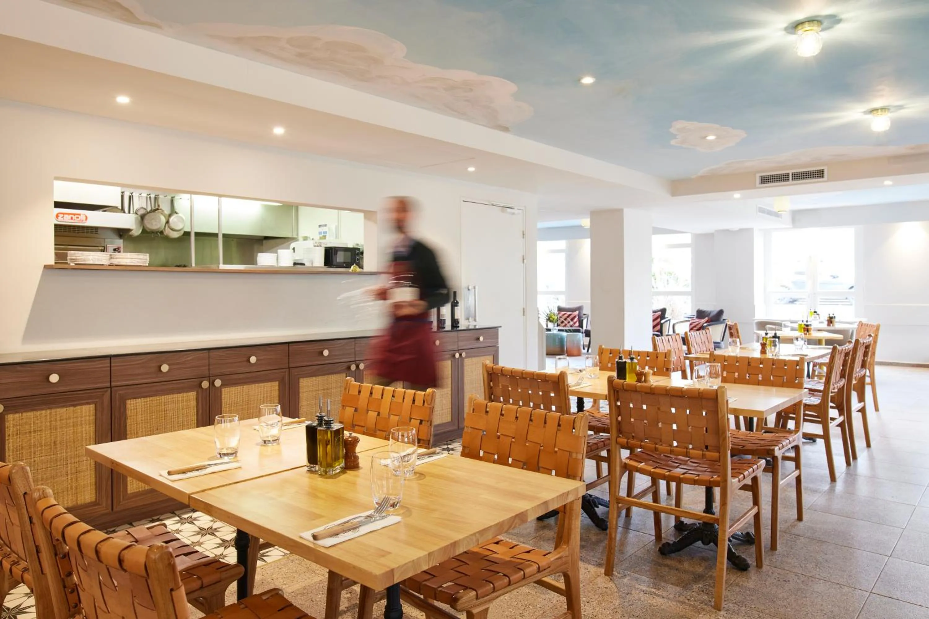 Restaurant/places to eat in Hotel-Restaurant Isidore Nice Ouest