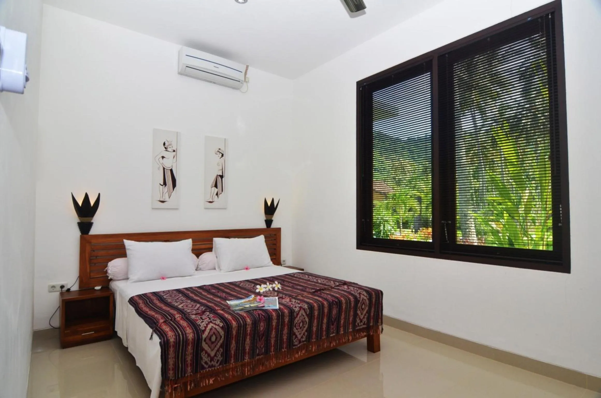 Bedroom, Bed in Dream Estate Resort