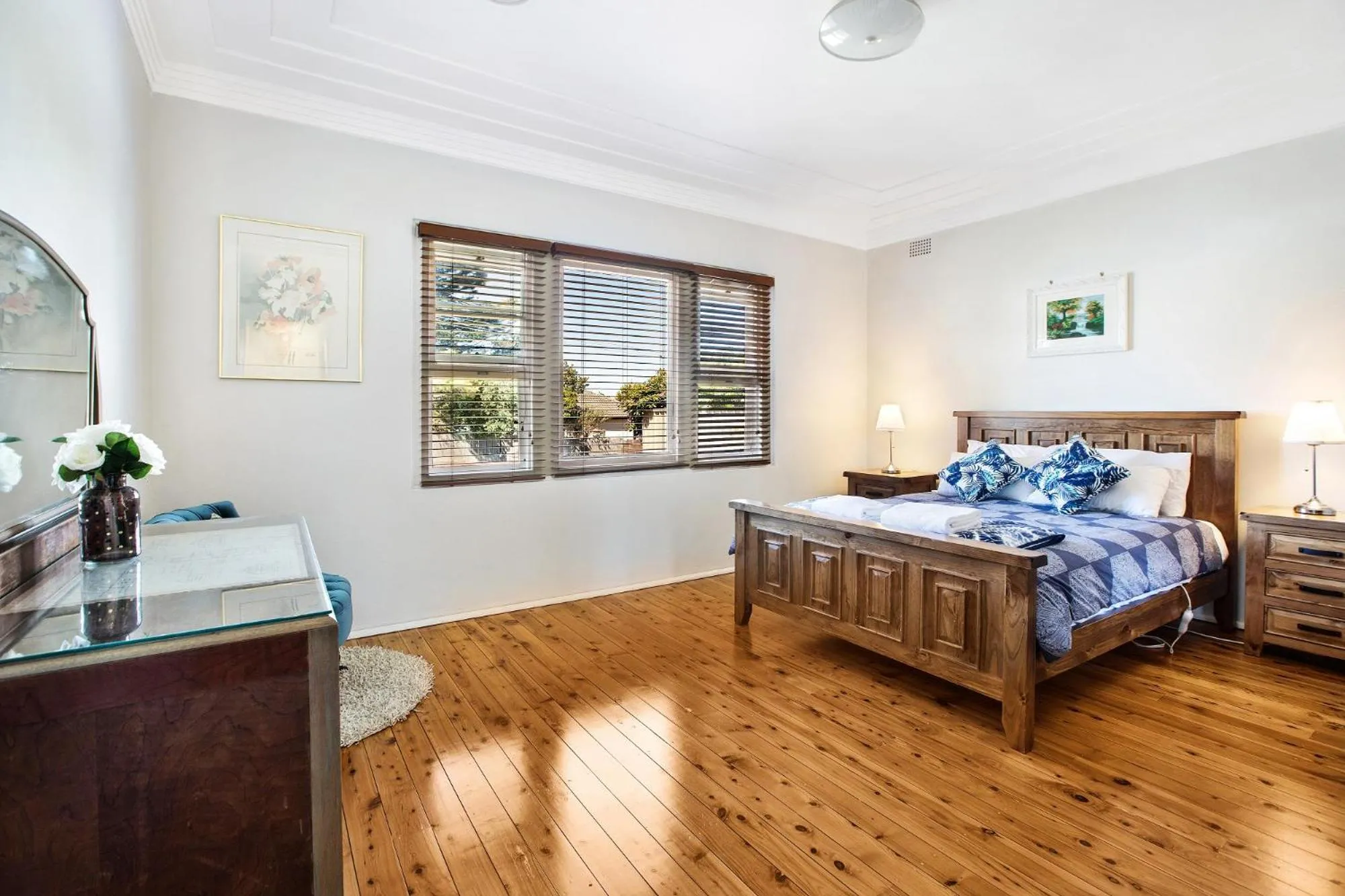 Photo of the whole room, Bed in The Summit House