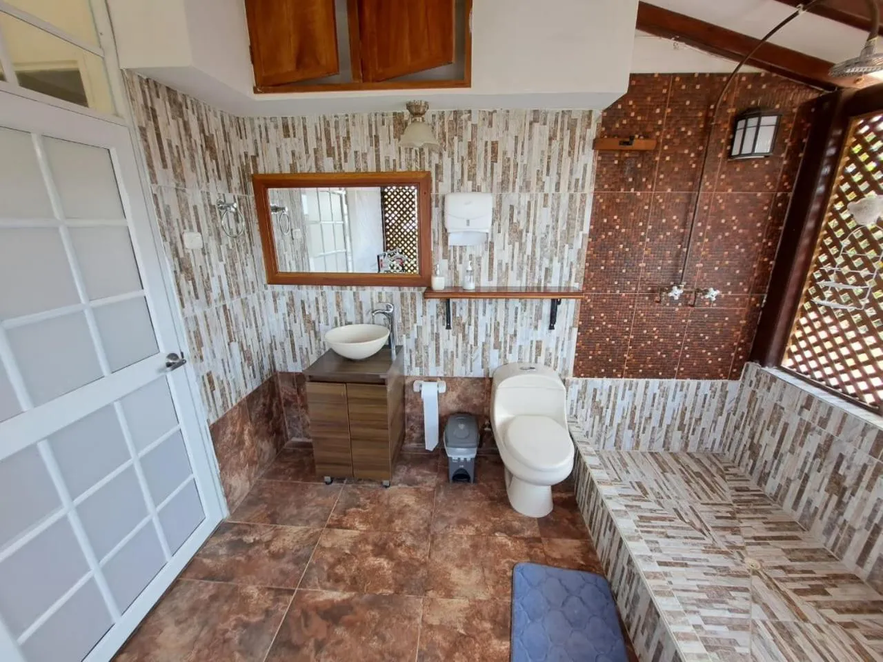 Bathroom in El Portal de Mariana
