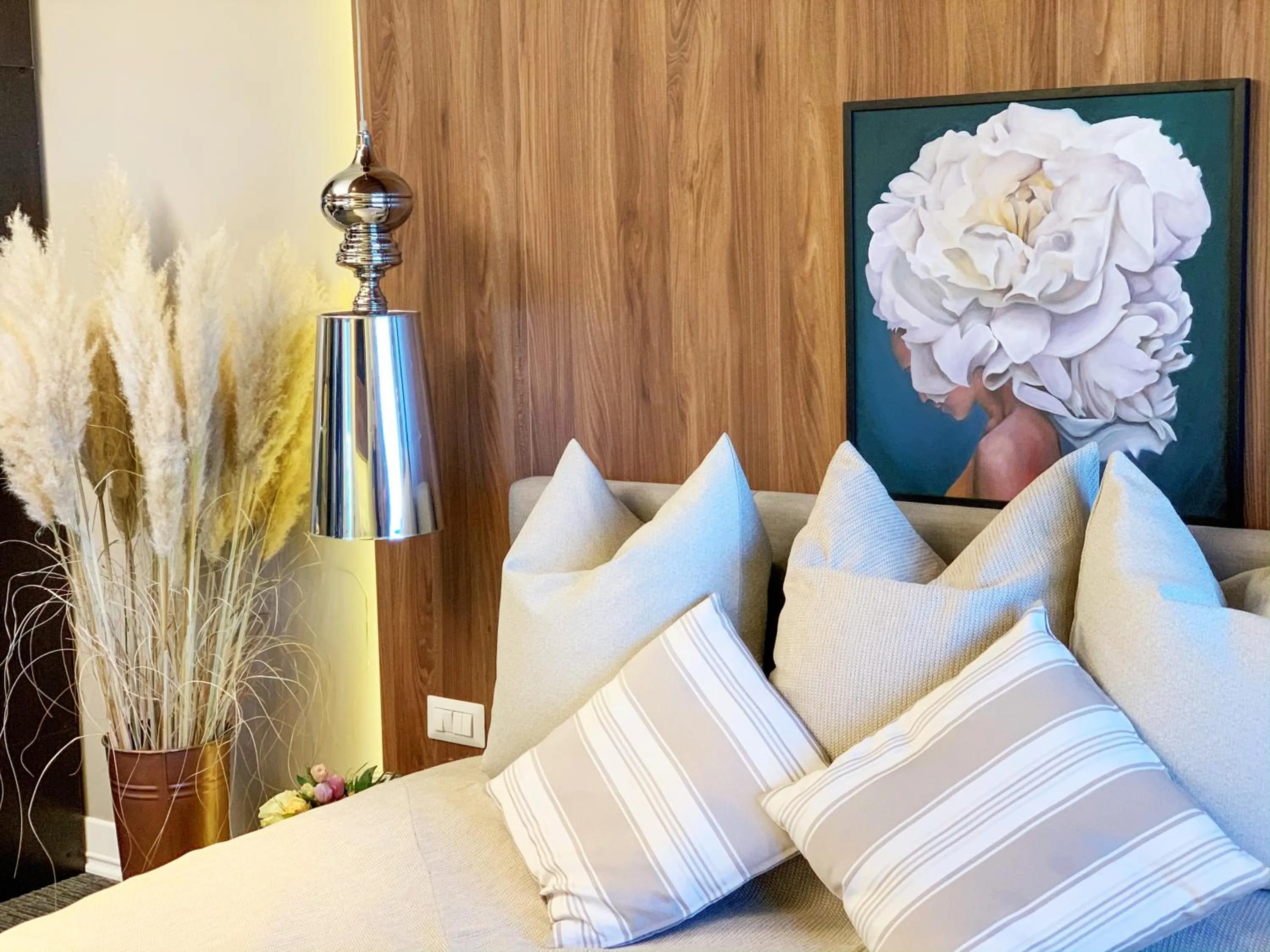 Bed in Atlantic Hotel - Free Parking