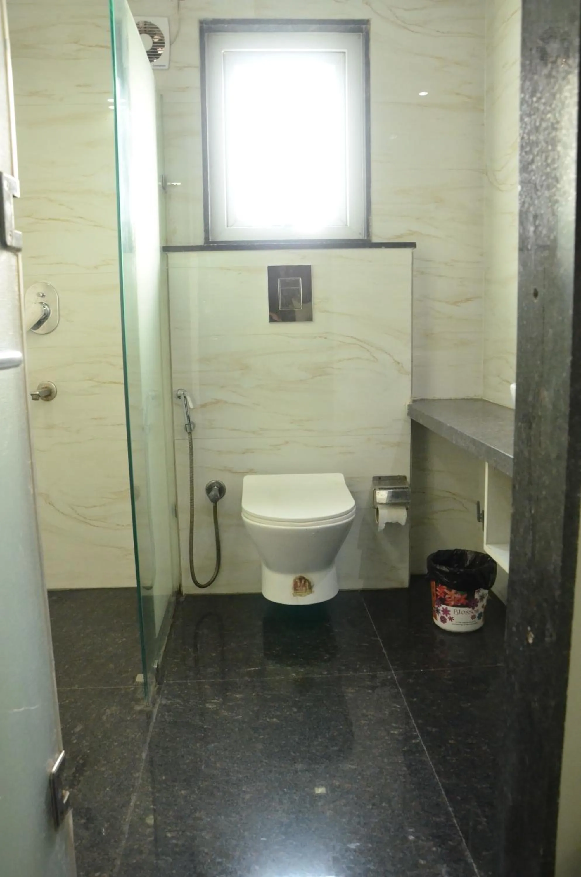 Bathroom in Hotel Sopan Heights