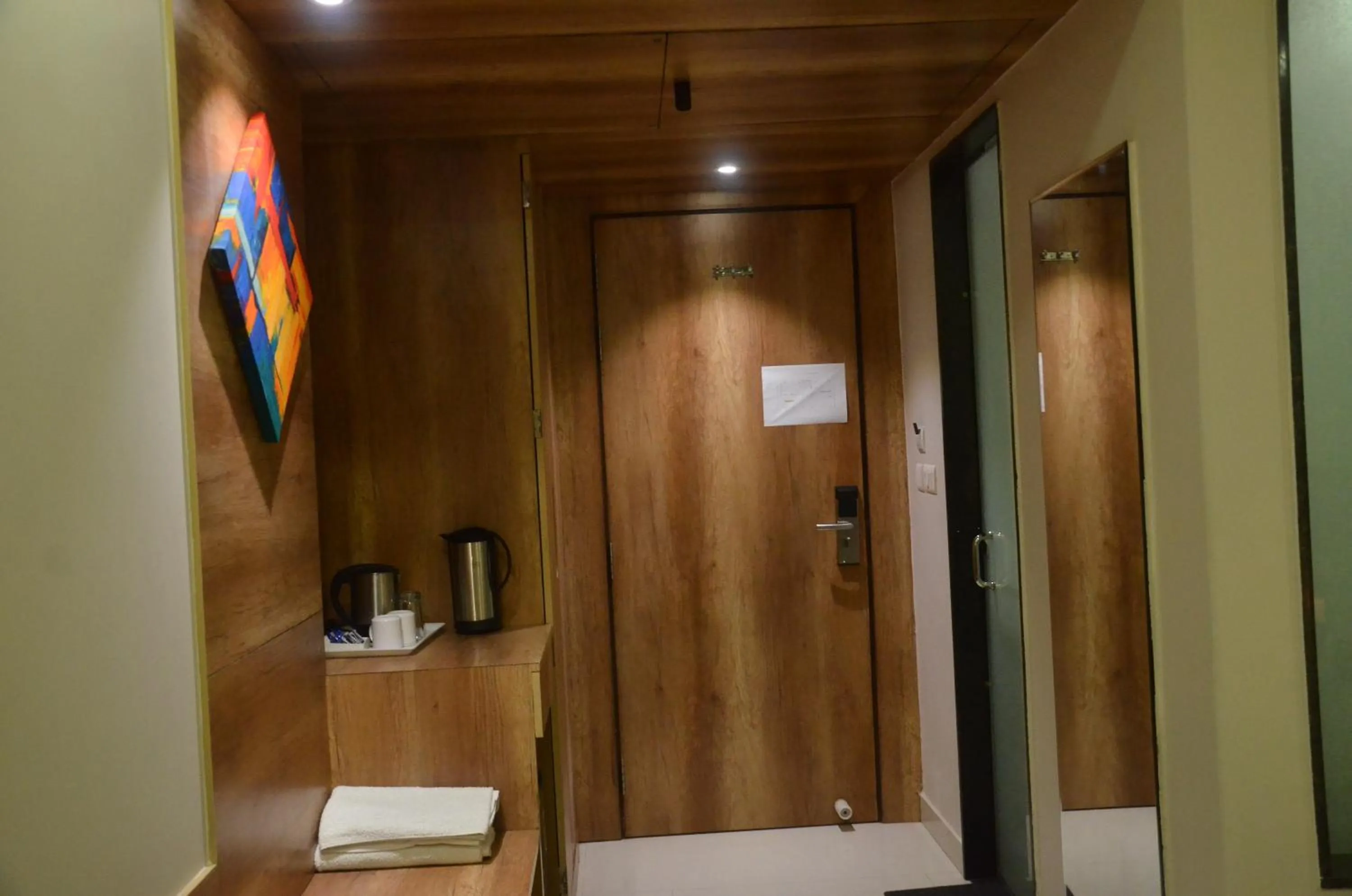 Coffee/tea facilities in Hotel Sopan Heights