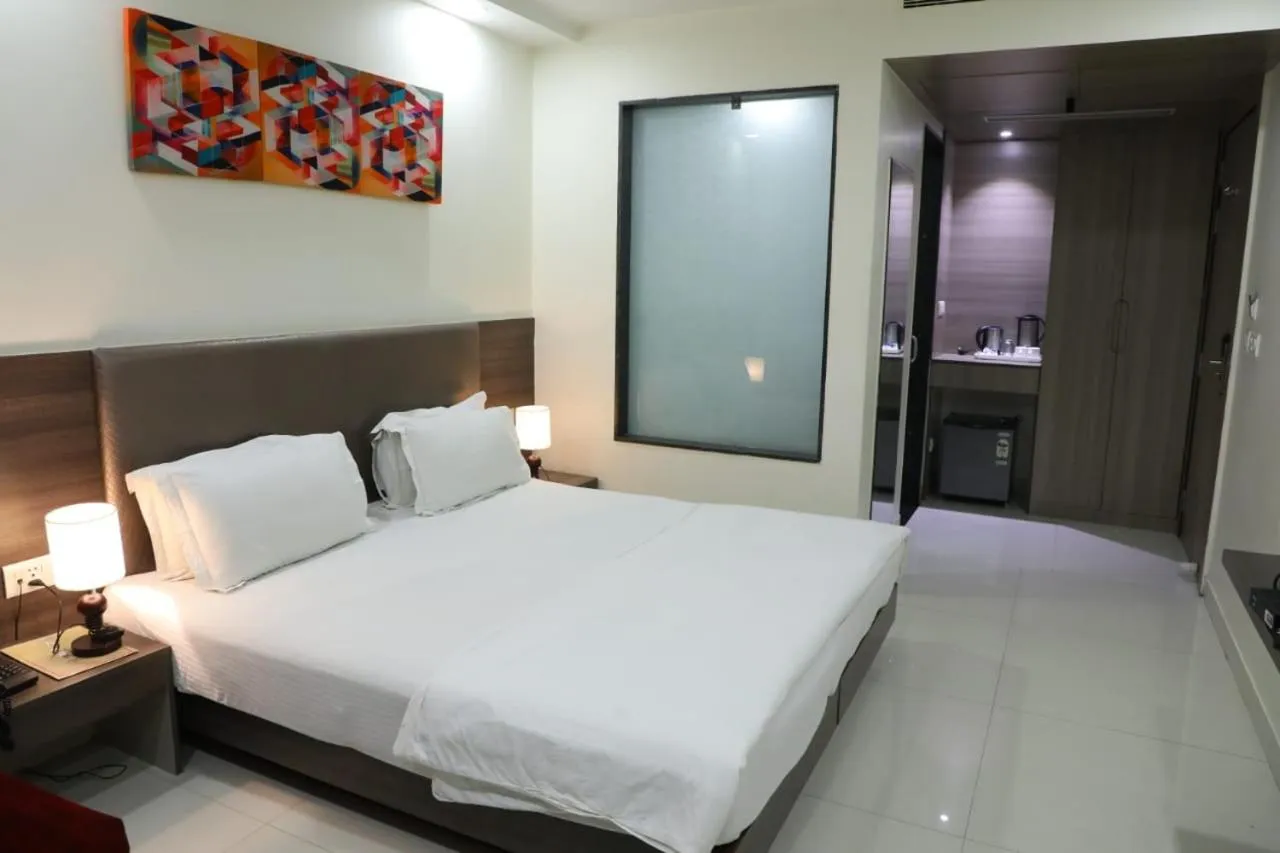 Bed in Hotel Sopan Heights