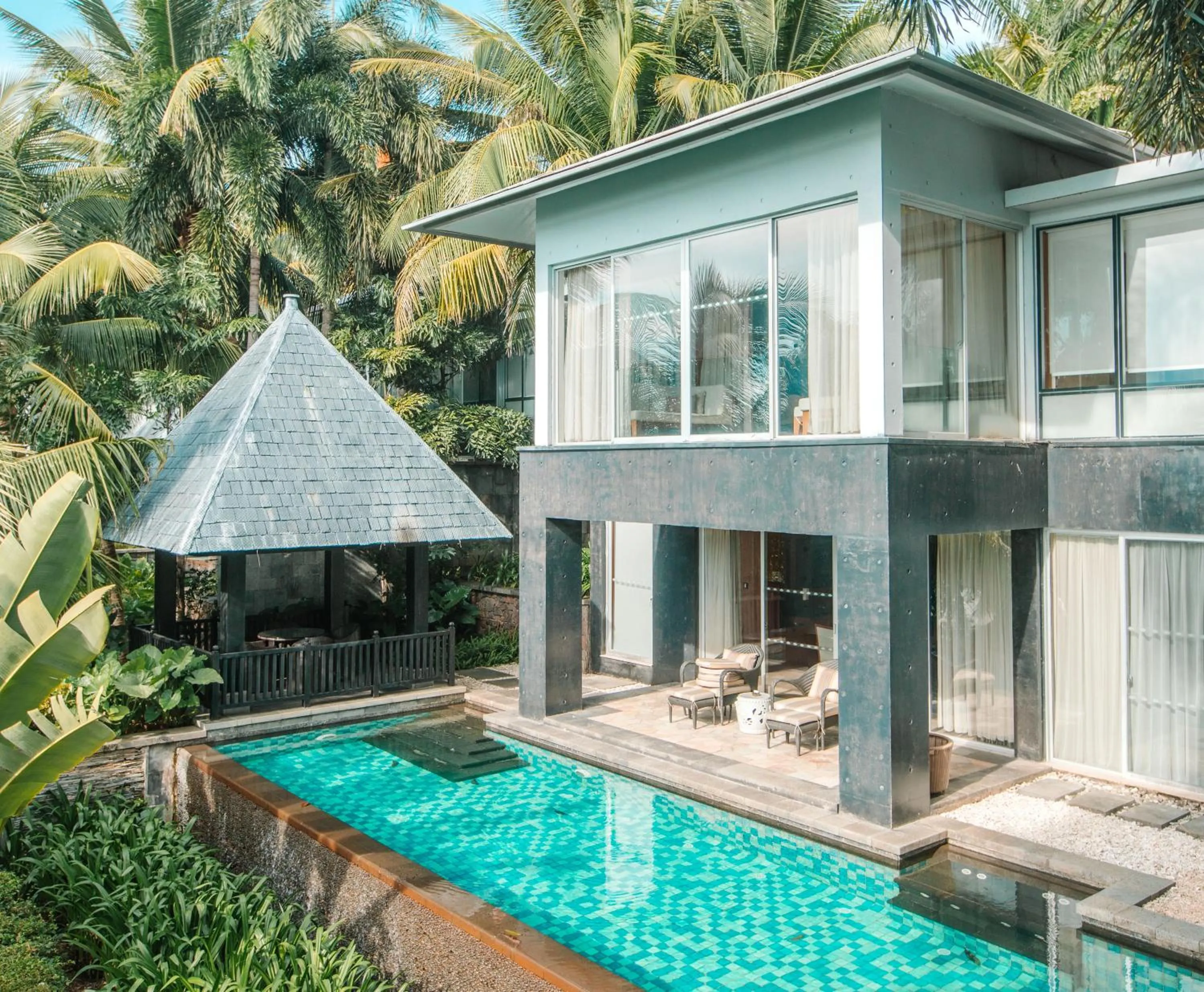 Property building in Mandarin Oriental, Sanya