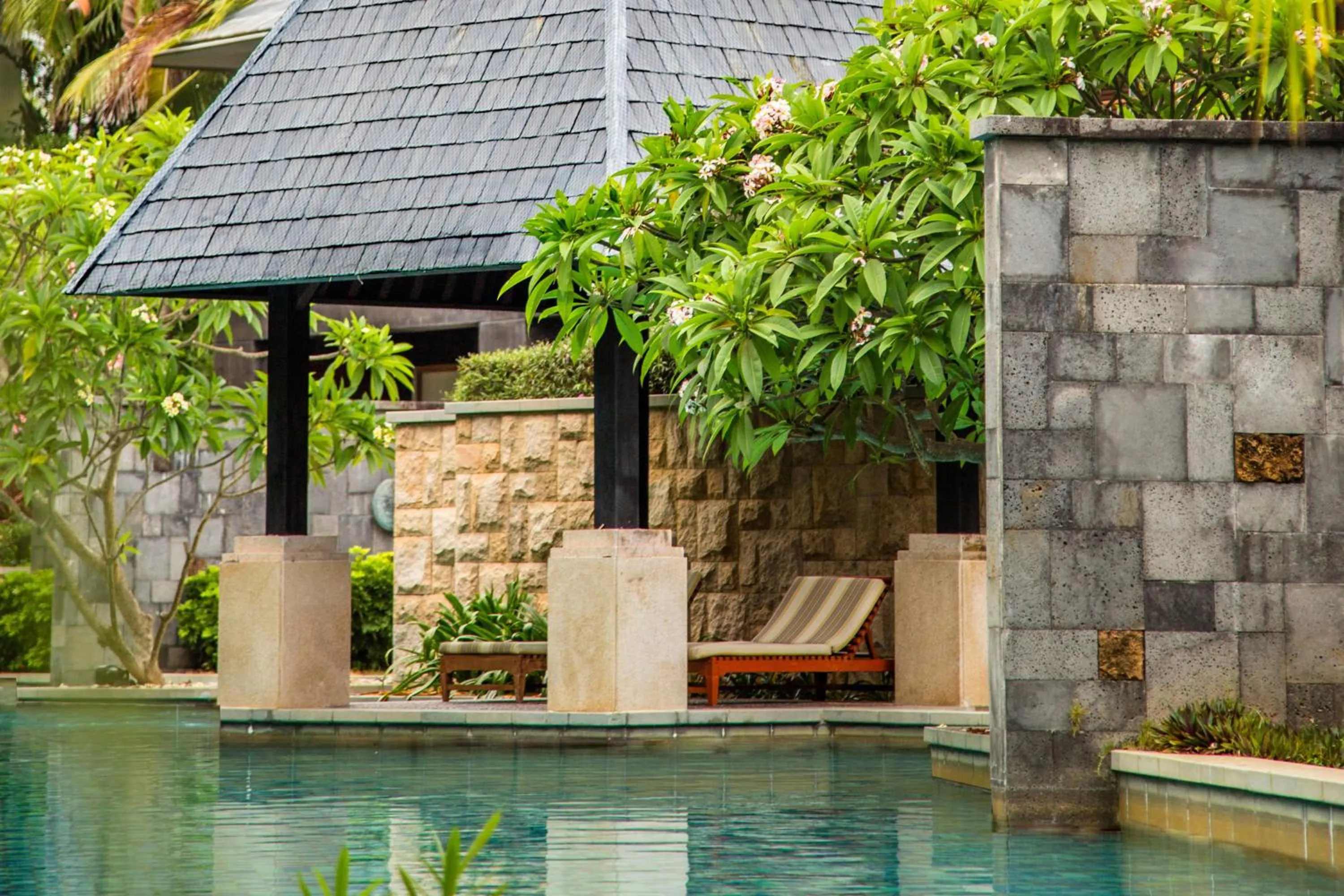 Property building in Mandarin Oriental, Sanya