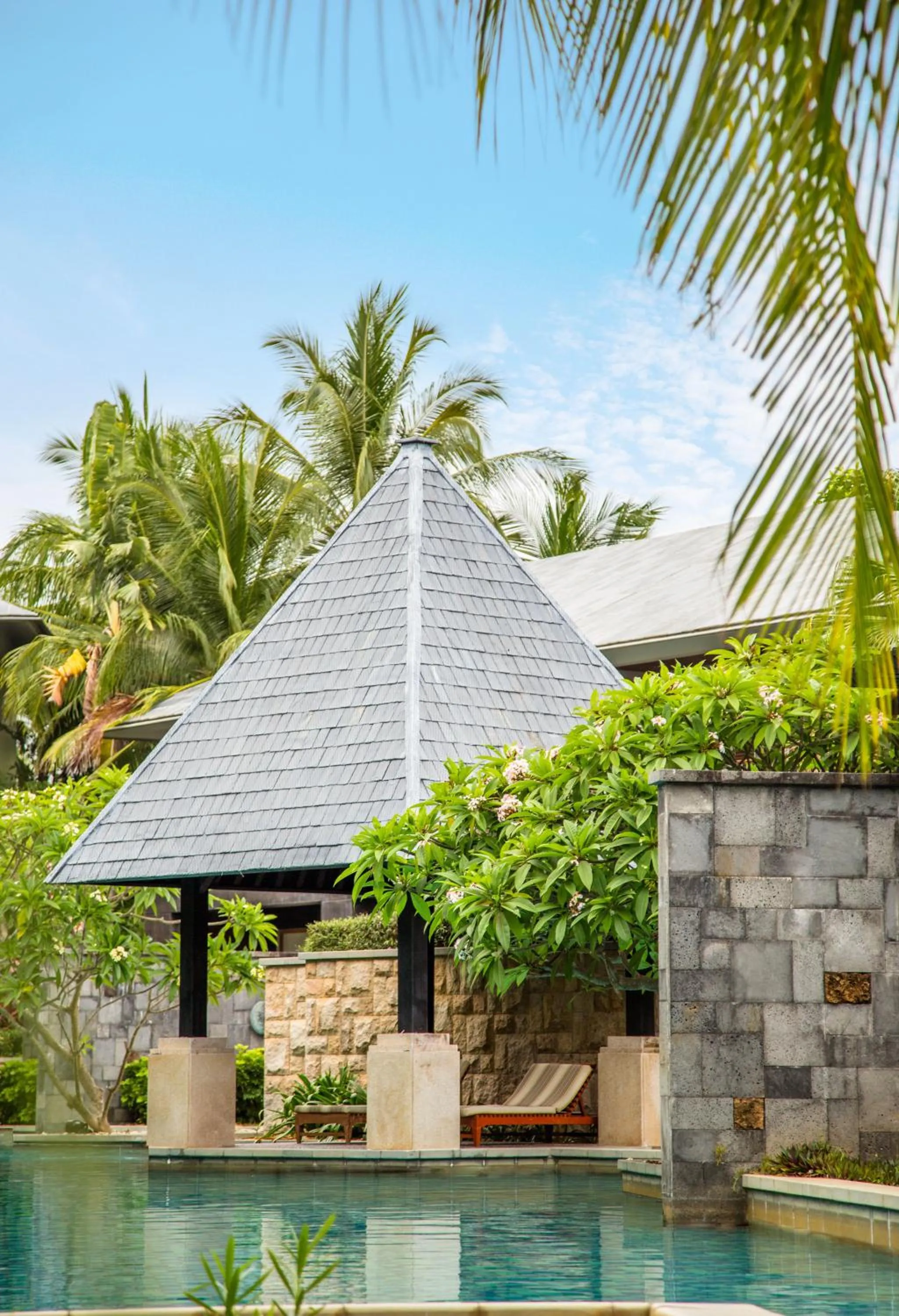 Property building in Mandarin Oriental, Sanya