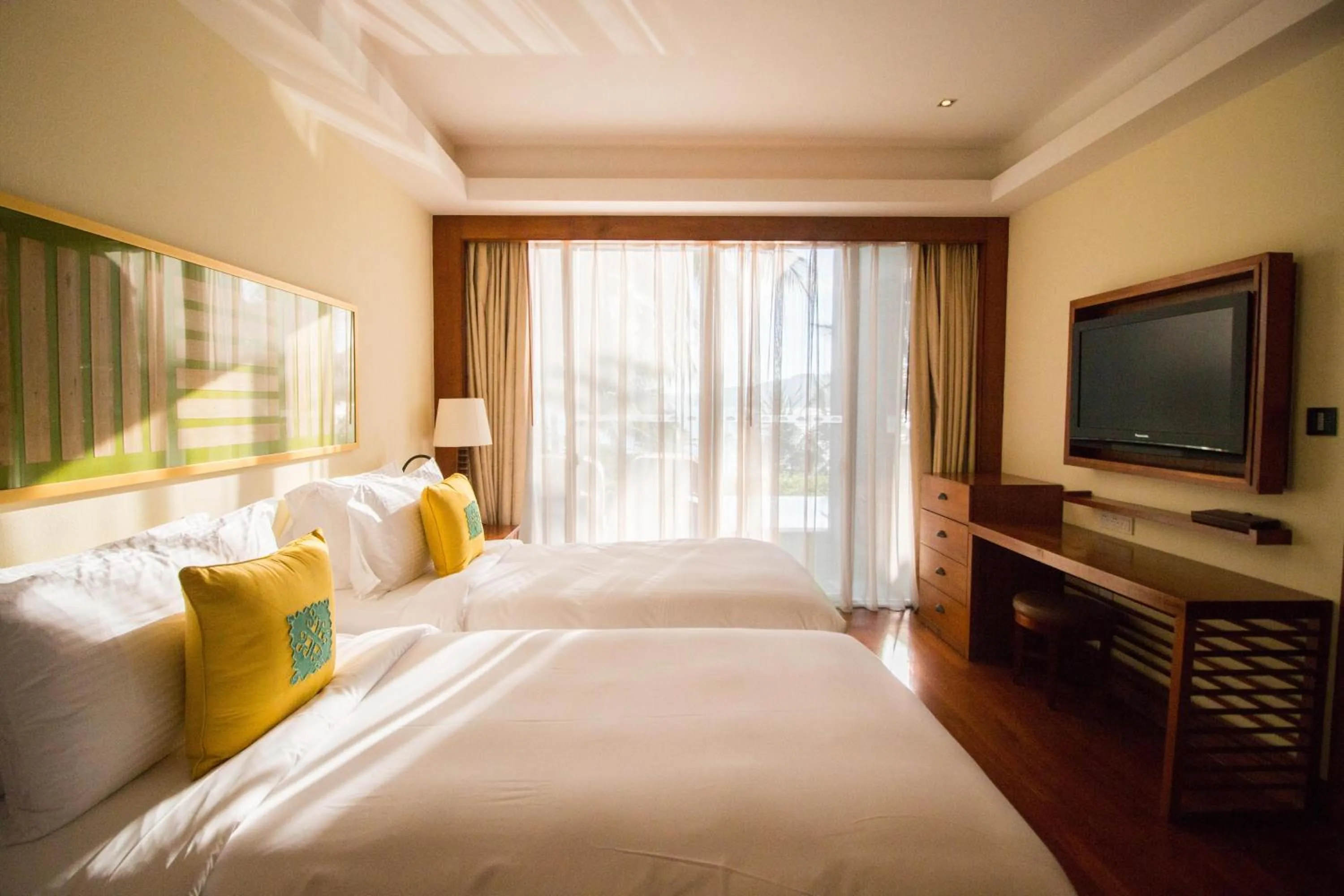 Bedroom, Bed in Mandarin Oriental, Sanya