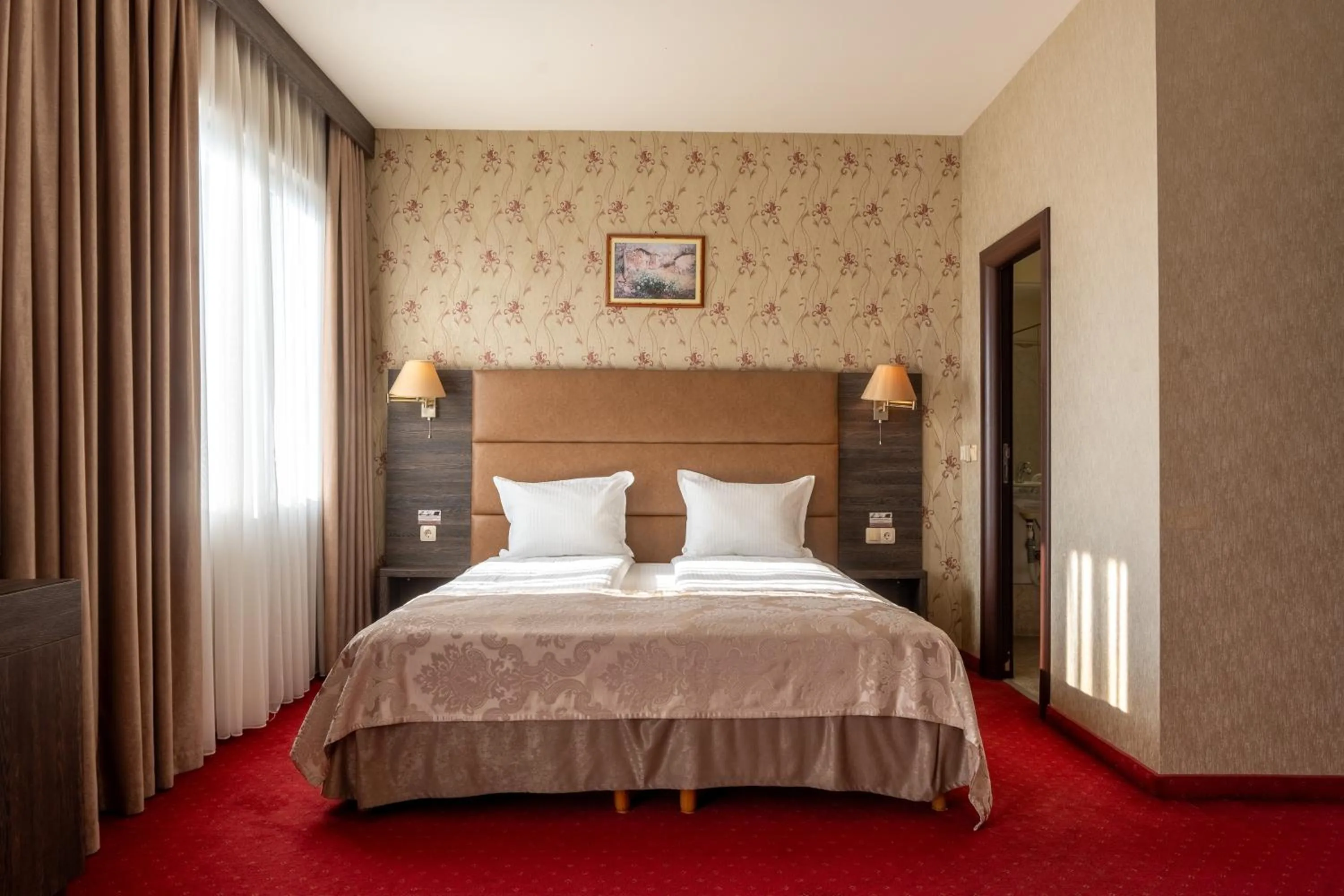 Bed in Spa Hotel Dvoretsa