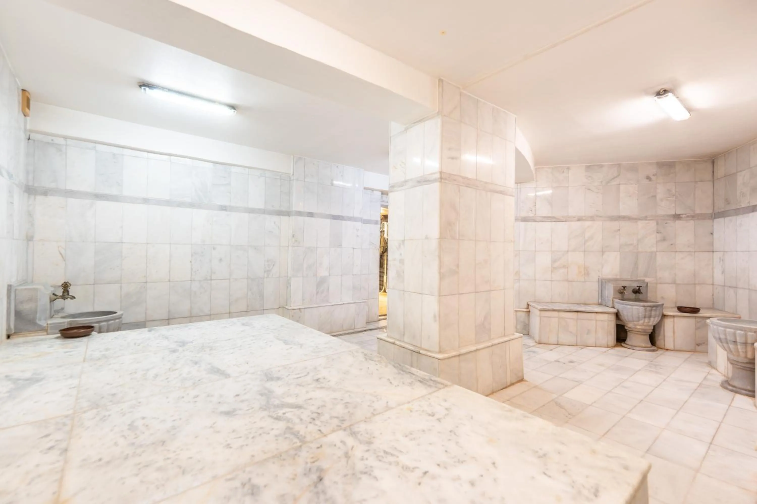 Spa and wellness centre/facilities in Spa Hotel Dvoretsa