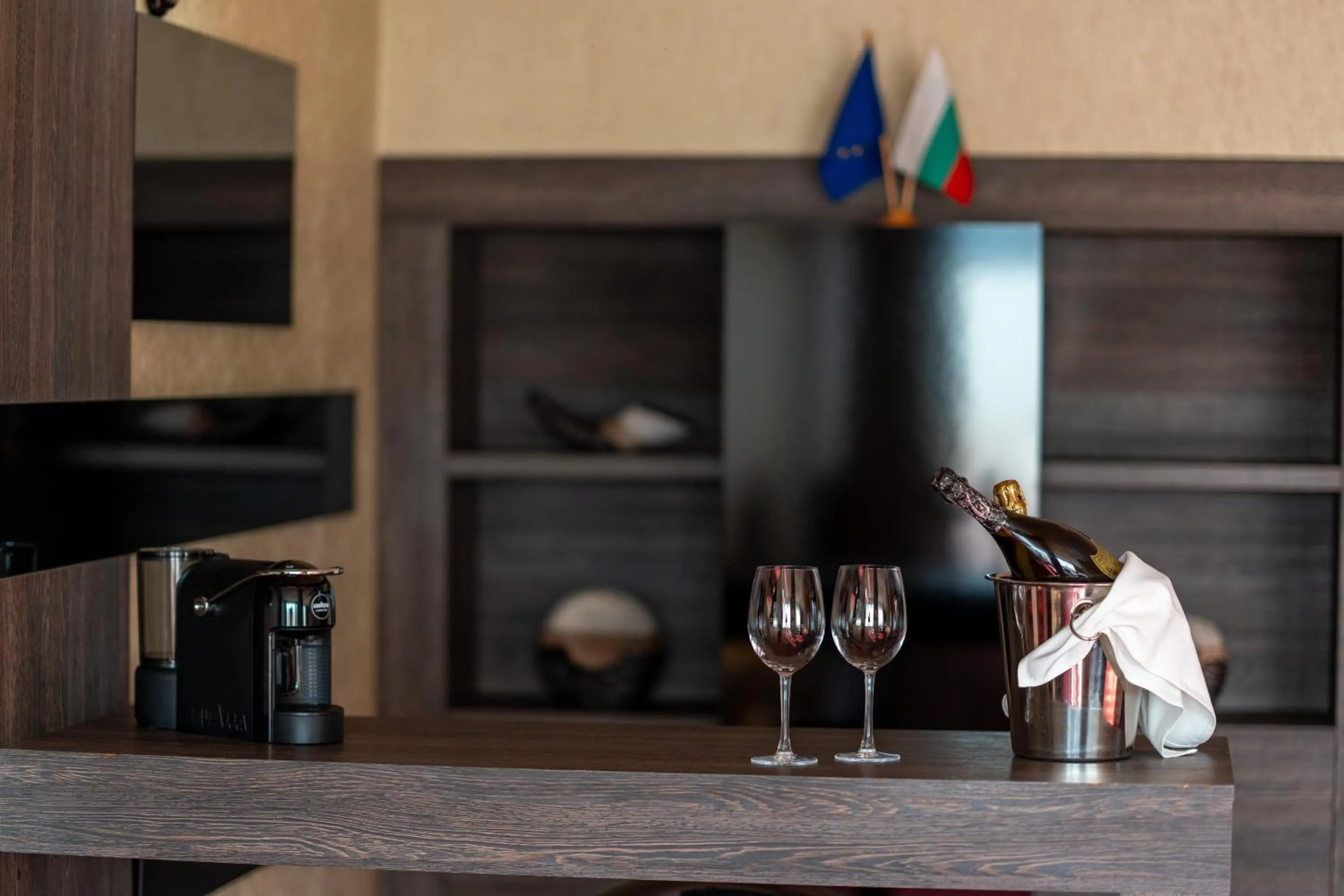 Coffee/tea facilities in Spa Hotel Dvoretsa