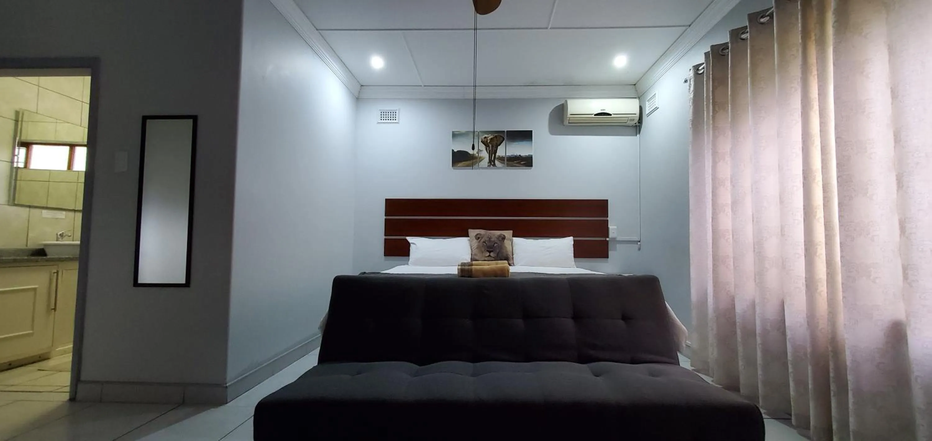 Seating area in Jessica's Self-catering