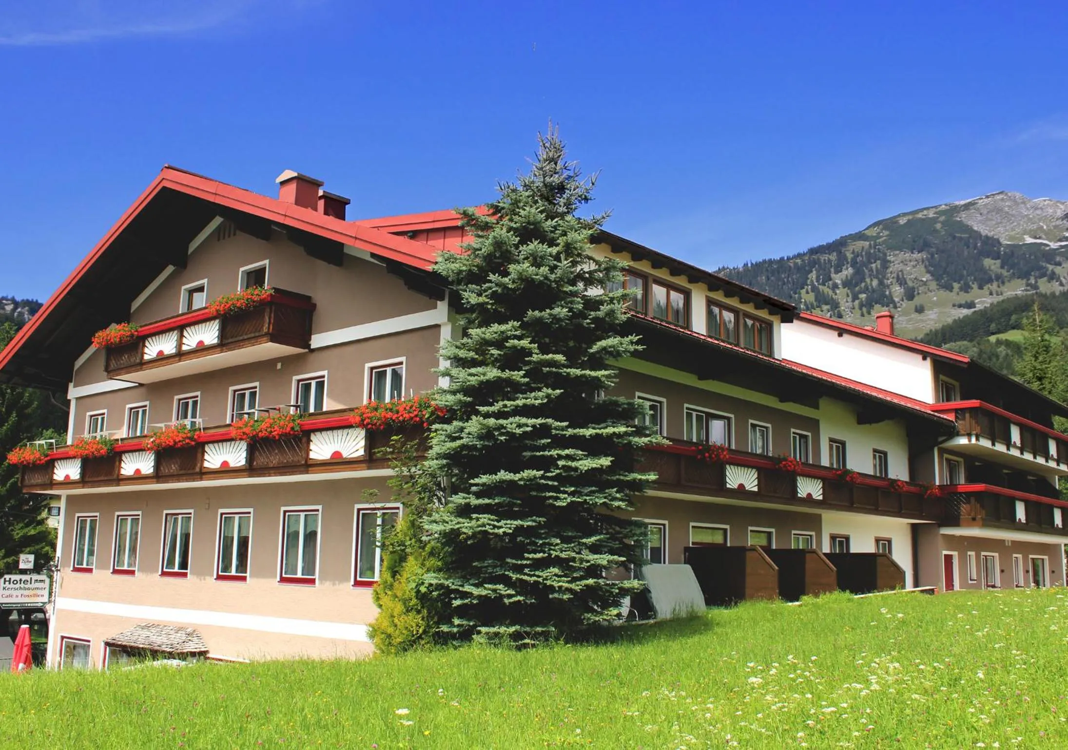 Property building in Hotel Kerschbaumer