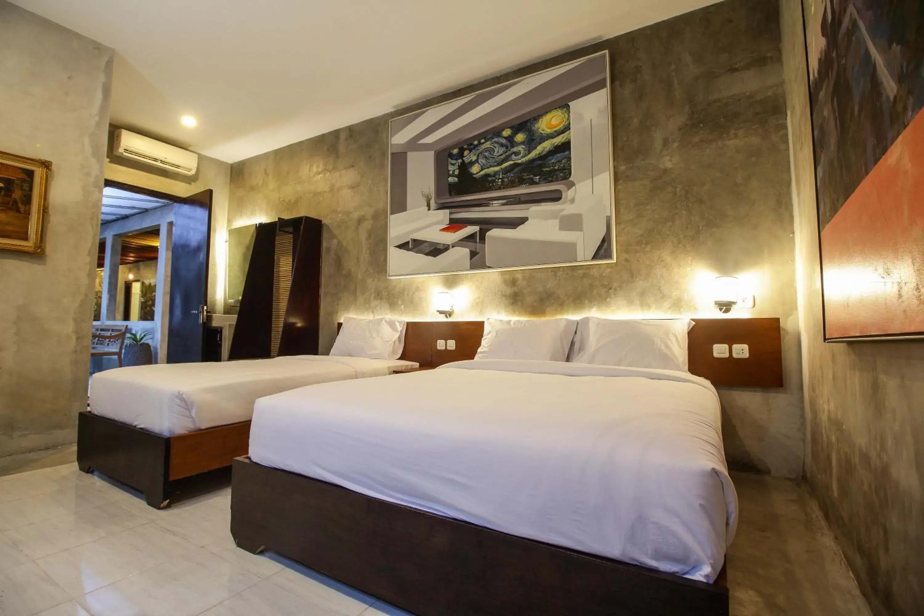 Deluxe Triple Room in Watu Agung Guest House Deluxe Triple Room in Watu Agung Guest House