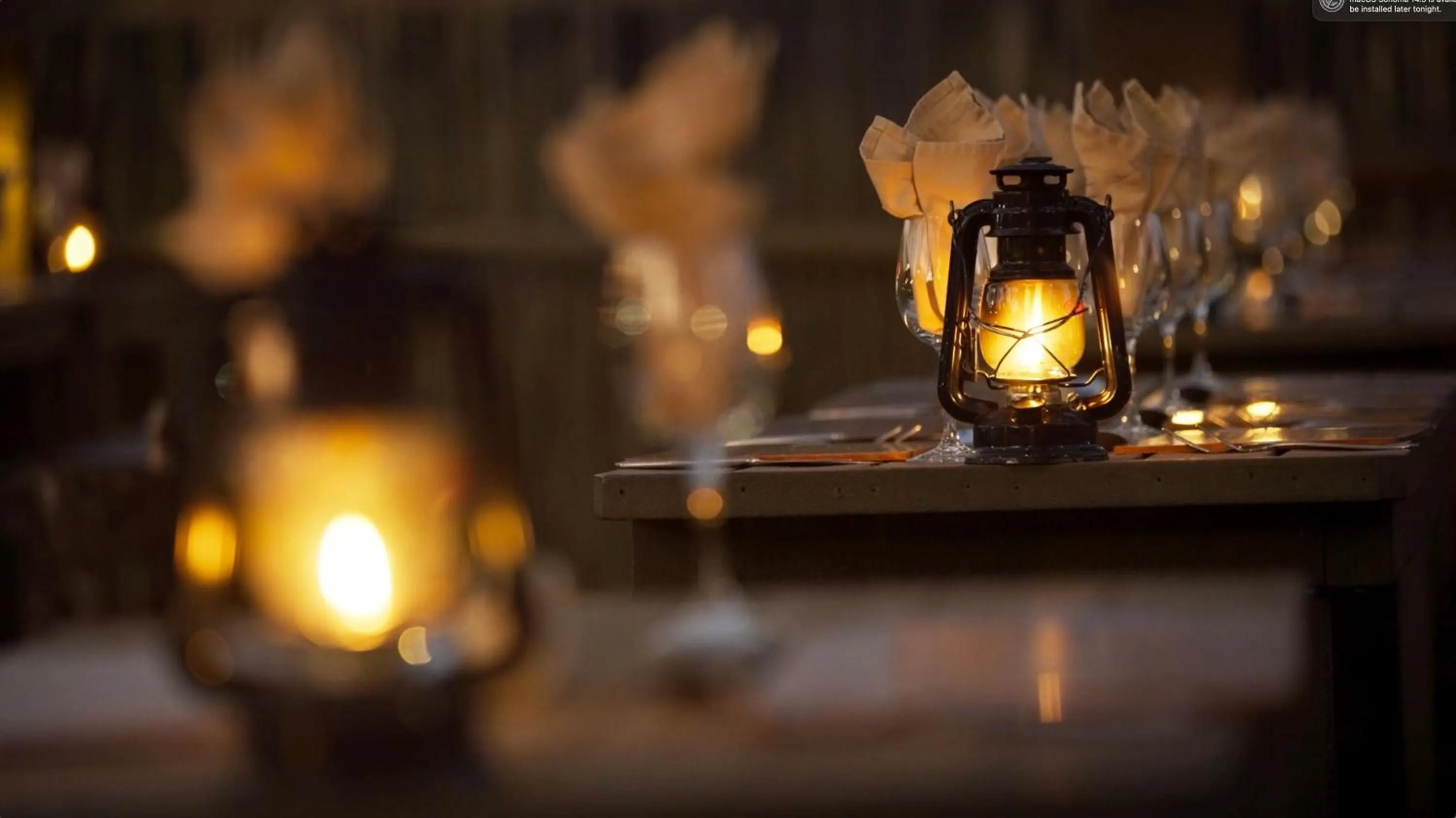 Restaurant/places to eat in Kwa Maritane Lodge