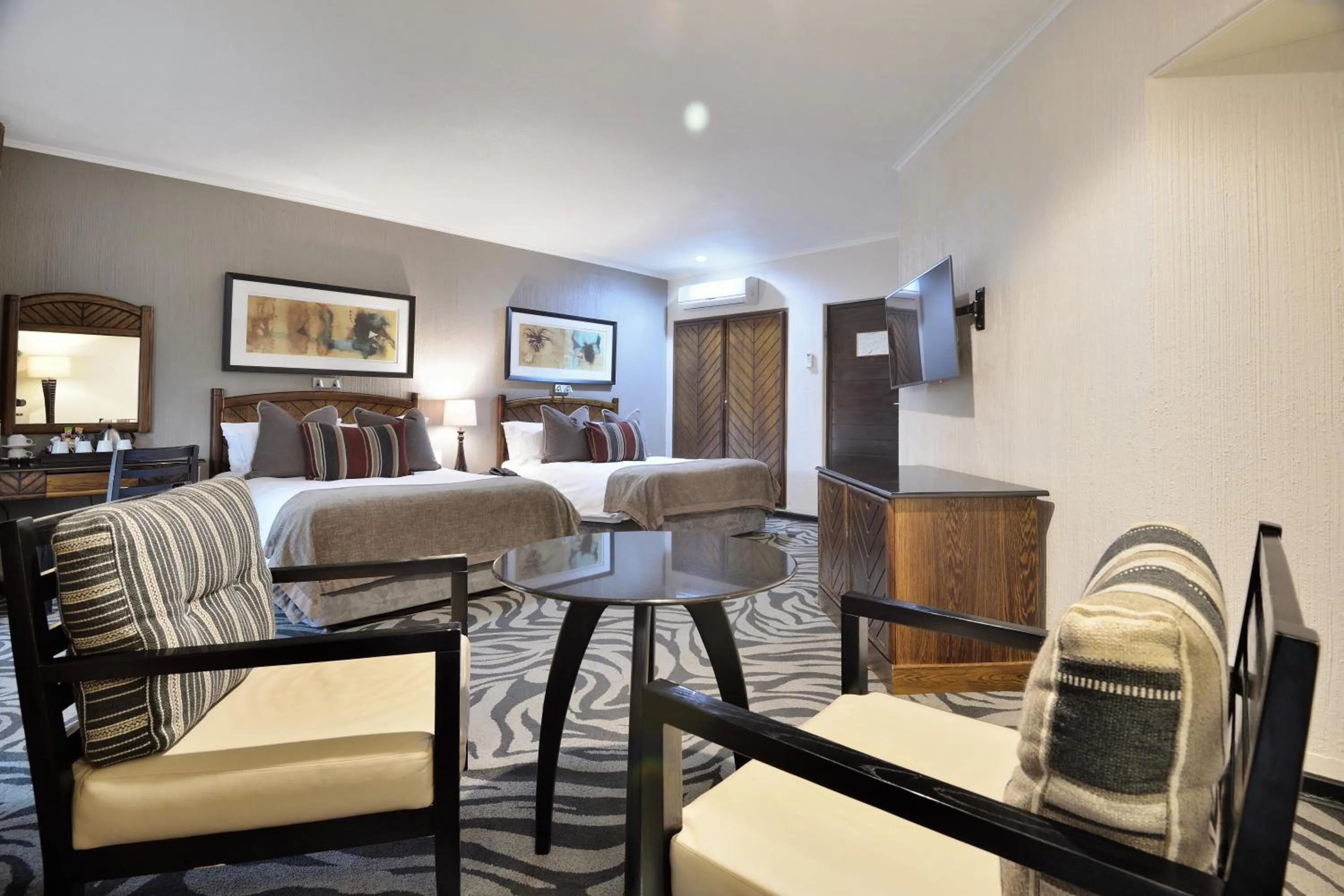 Photo of the whole room in Kwa Maritane Lodge