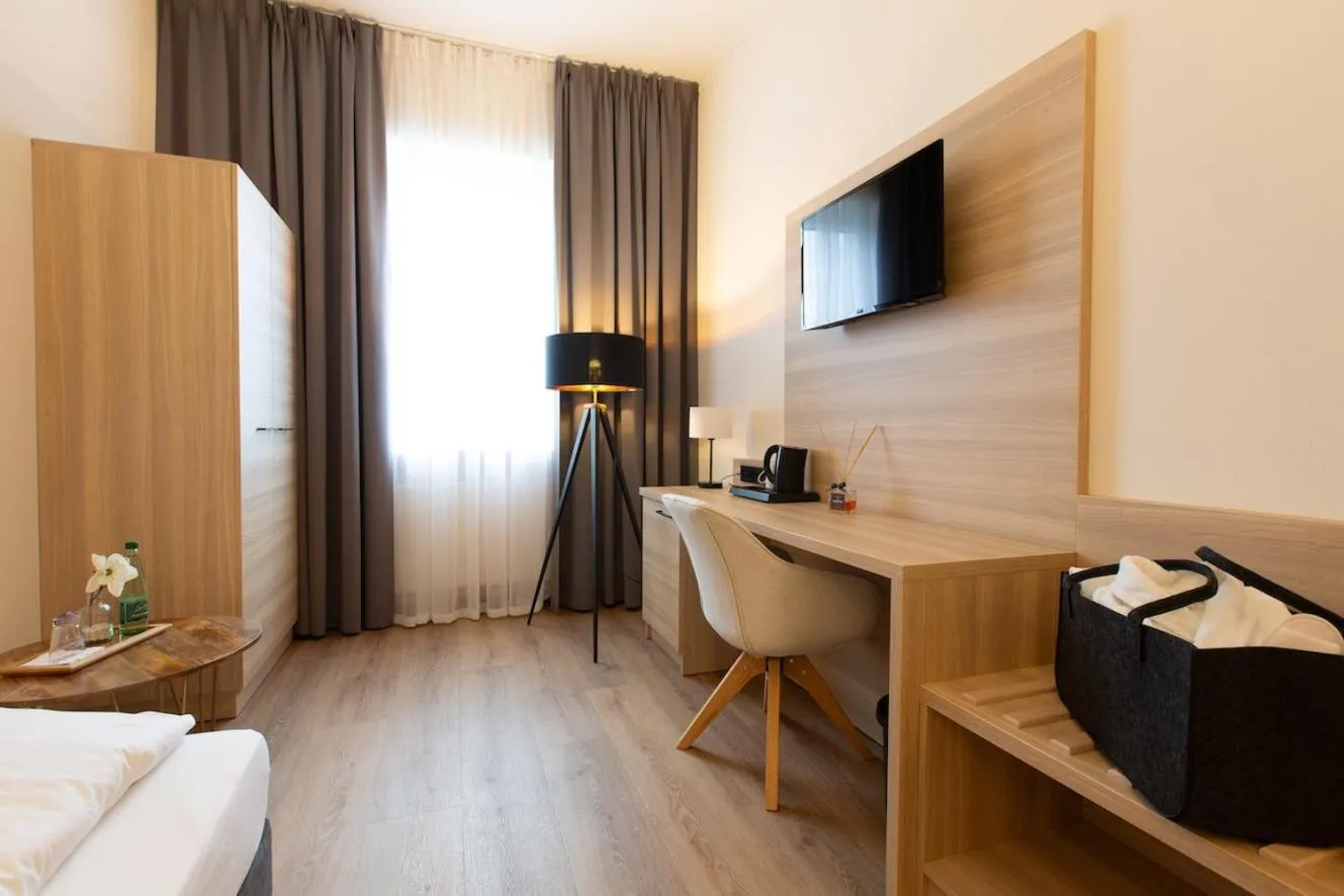 Seating area, Bed in Korbstadthotel Krone