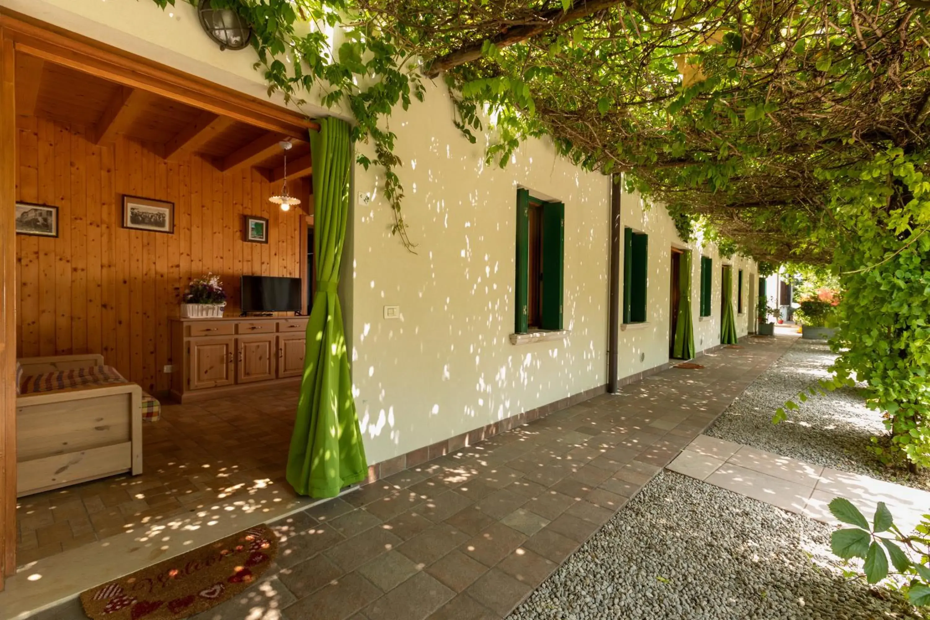 One-Bedroom Apartment (4 Adults) in Agriturismo L'Acero Rosso One-Bedroom Apartment (4 Adults) in Agriturismo L'Acero Rosso