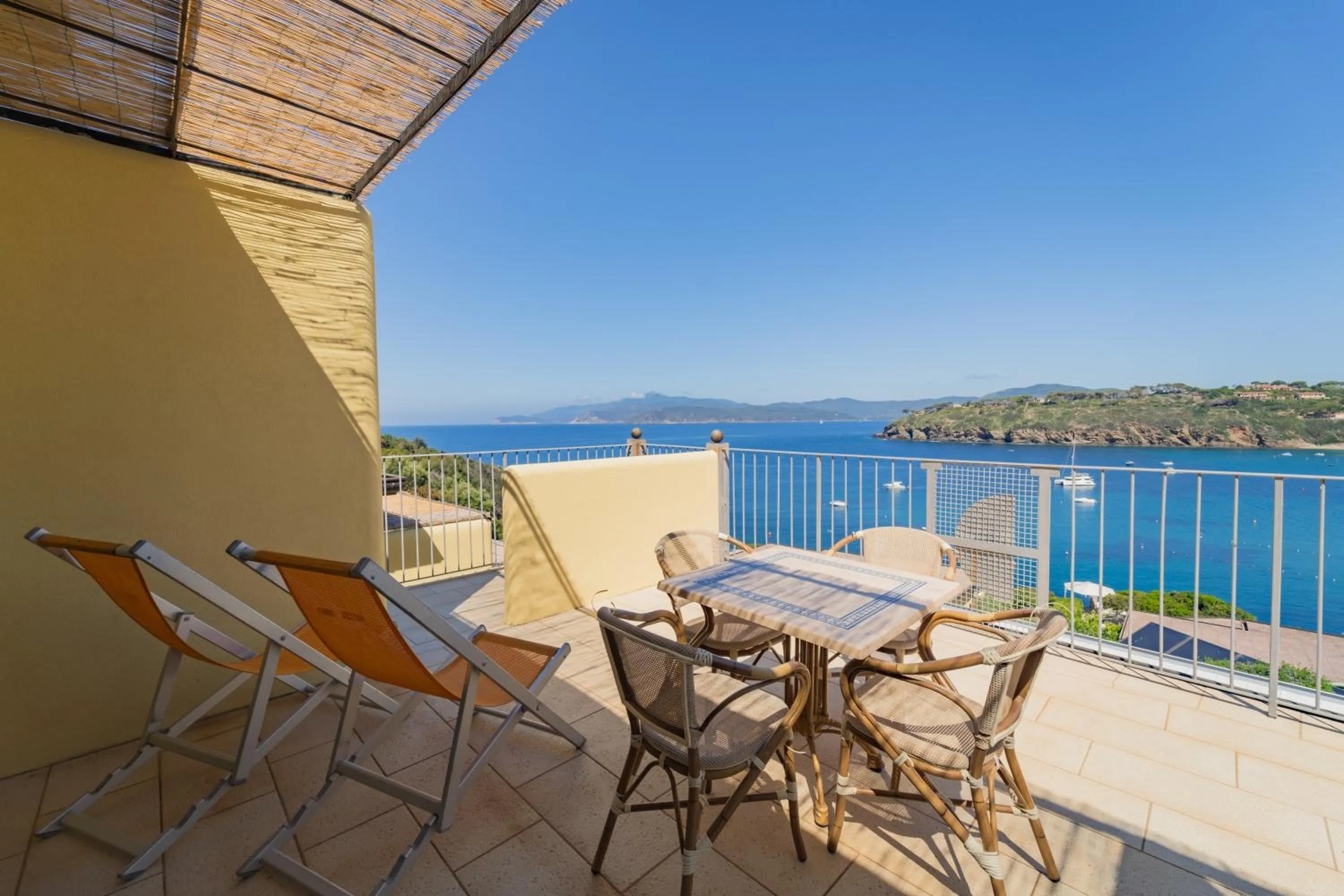 Sea view in Hotel Dino