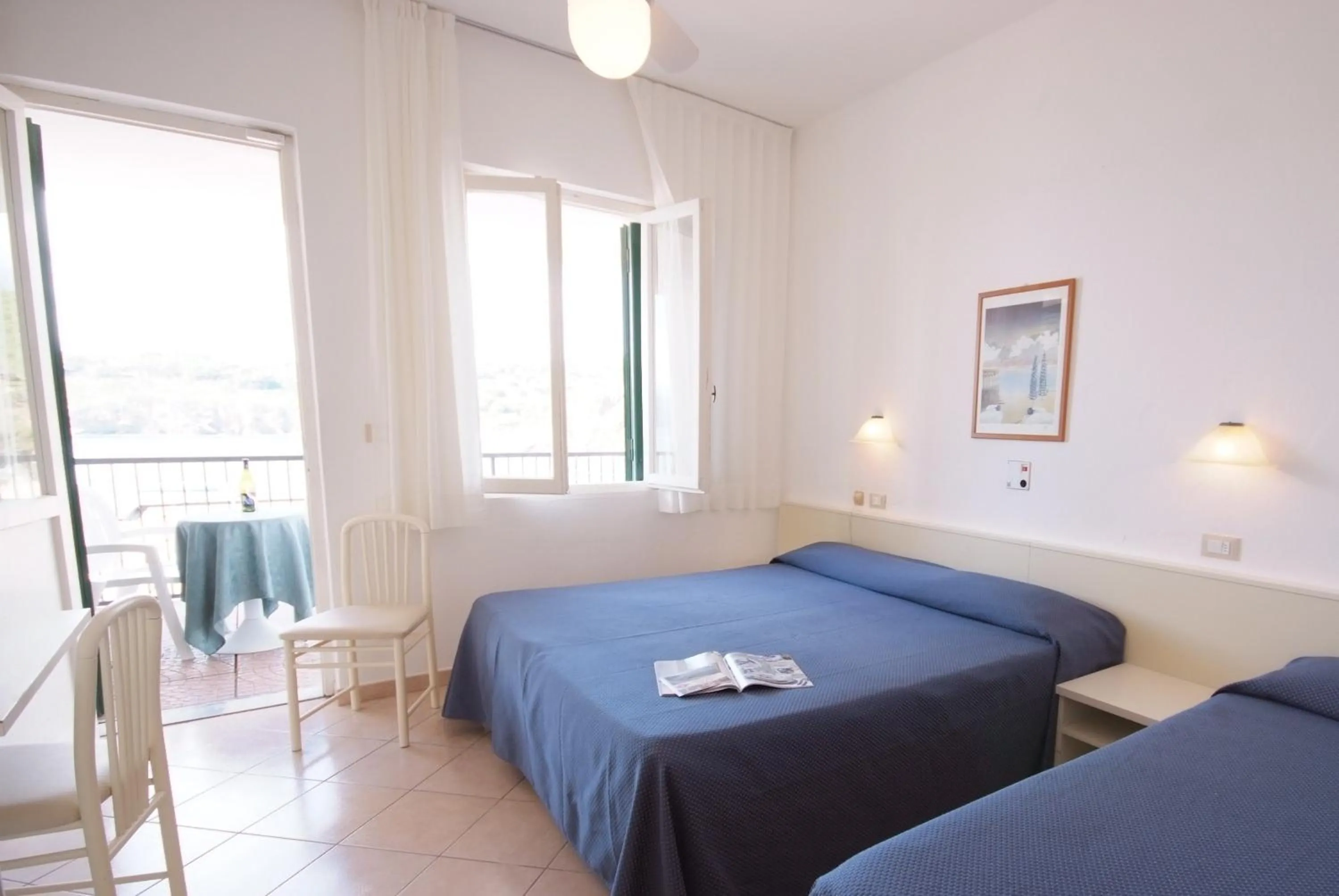 Bedroom, Bed in Hotel Dino