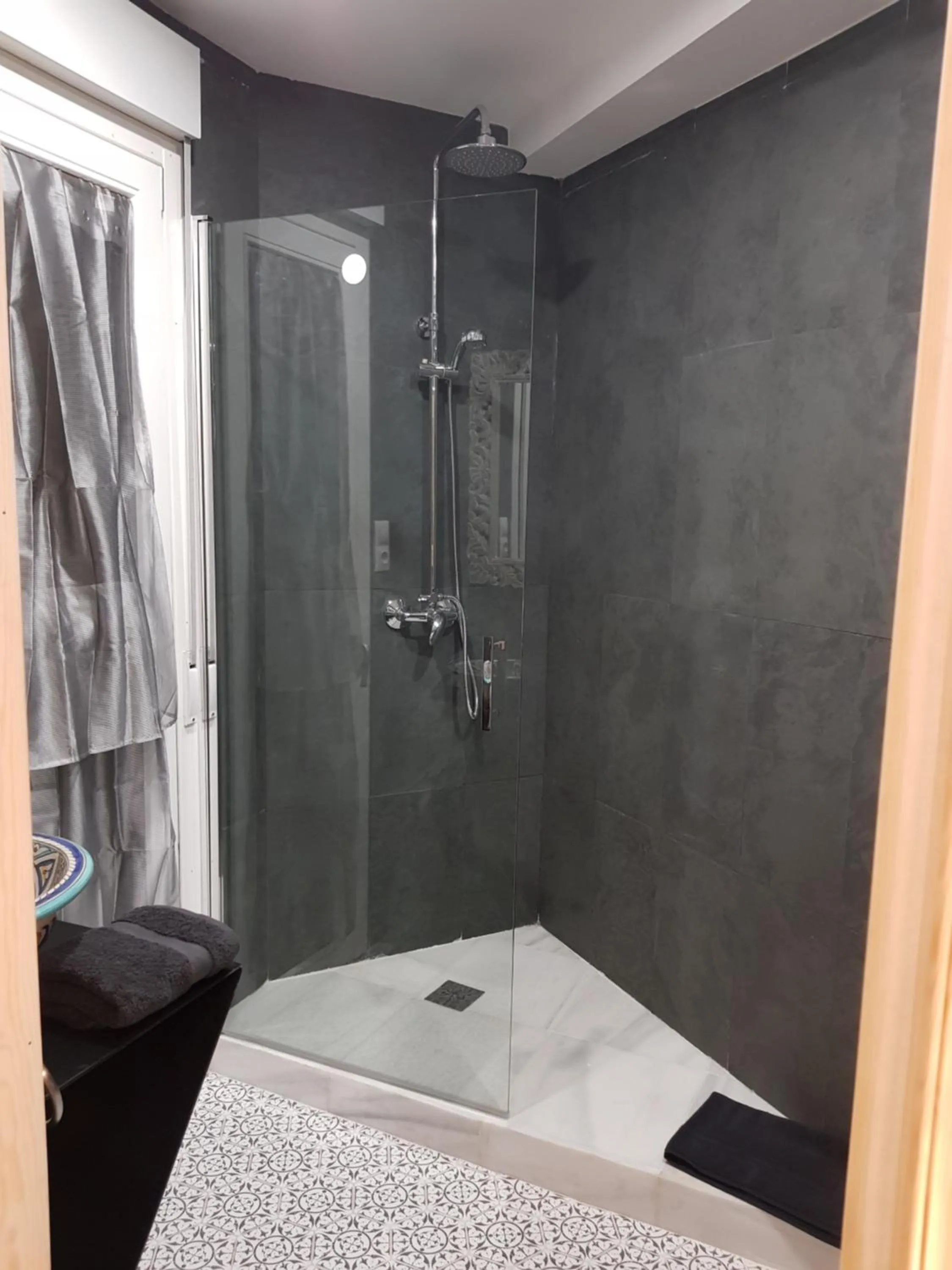 Shower in Riad Medina Mudejar