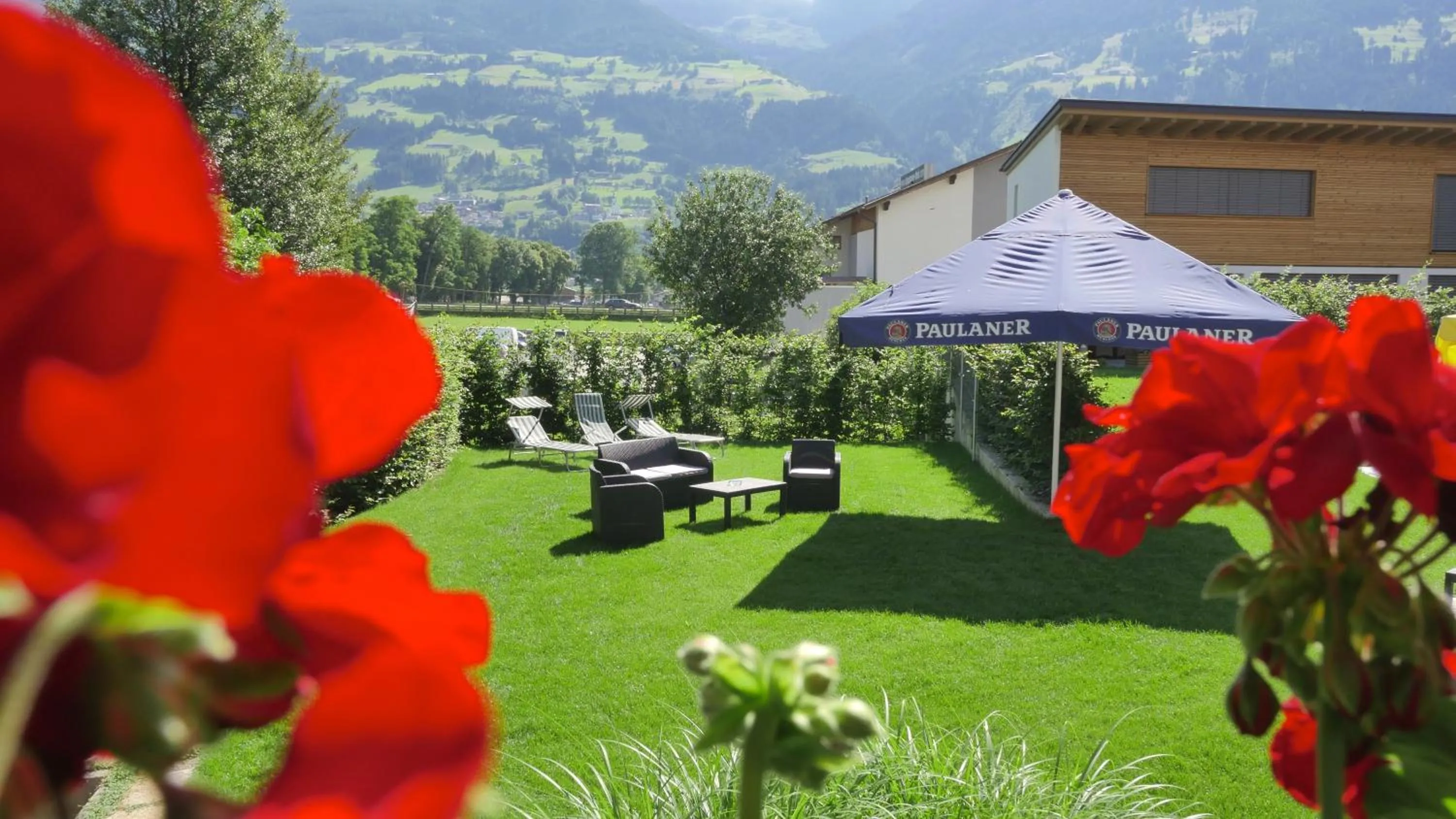 Garden in Hotel & Apart Central