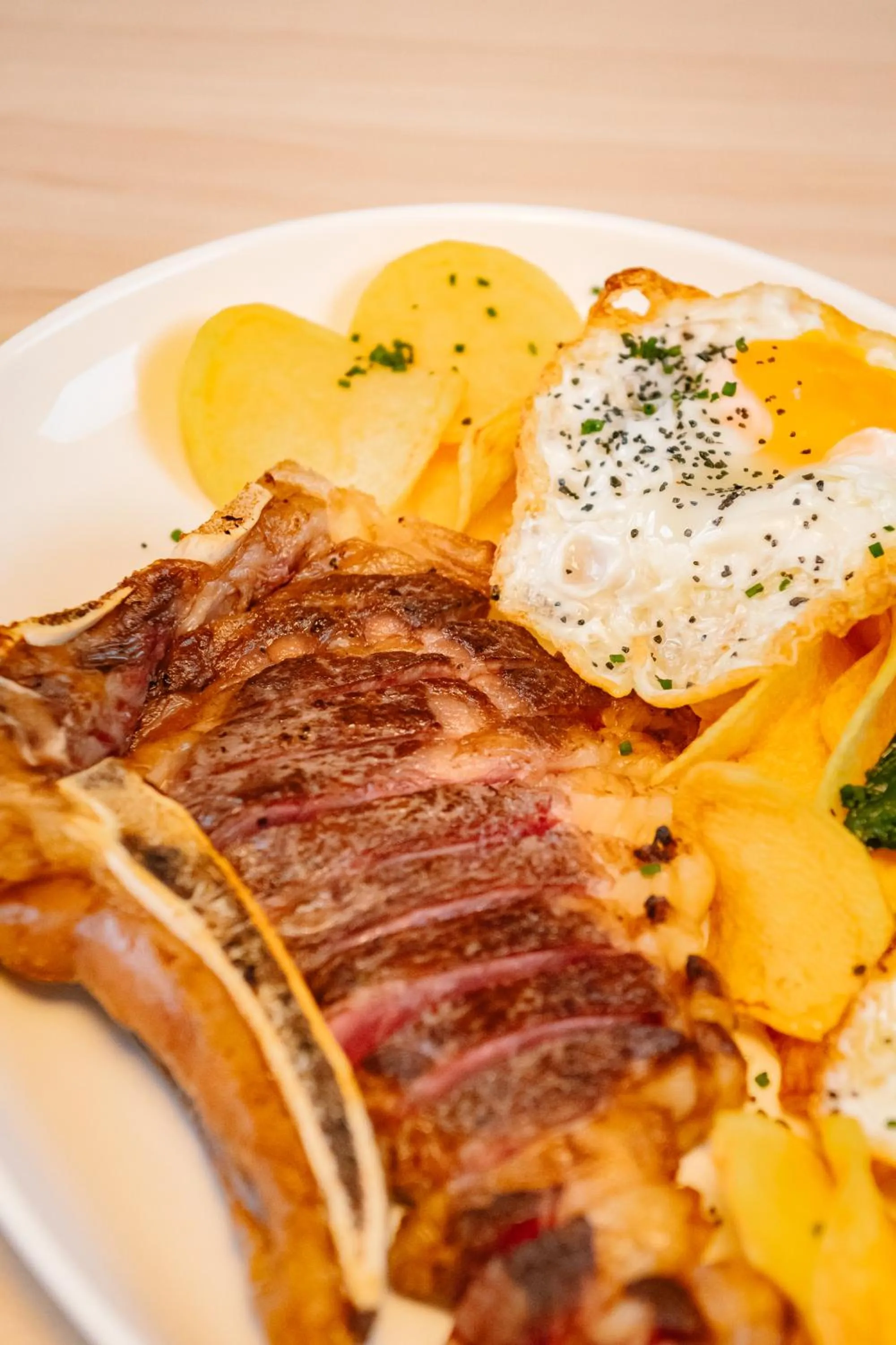 Restaurant/places to eat in Hotel Condestable Iranzo