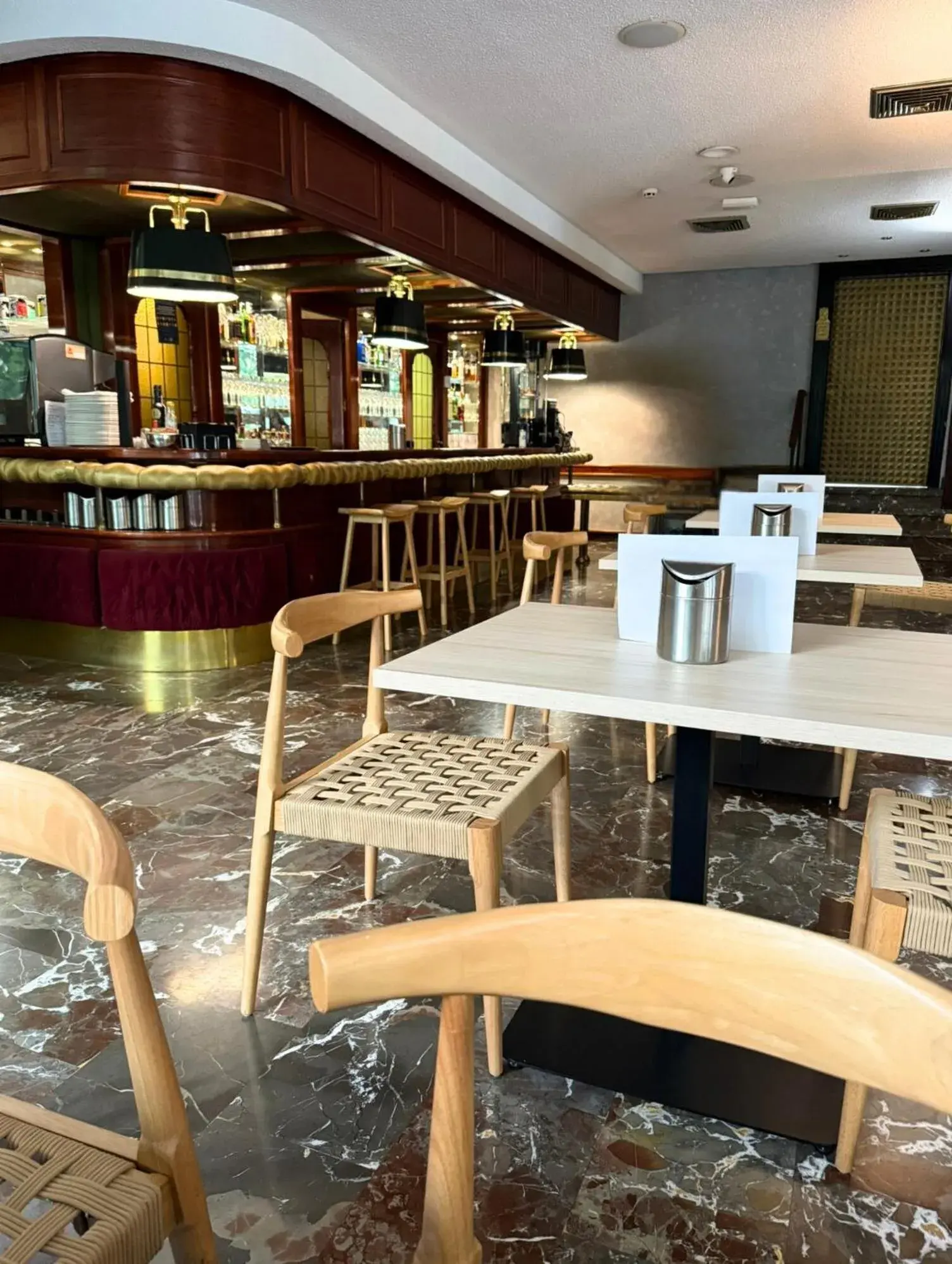 Lounge or bar in Hotel Condestable Iranzo Lounge or bar in Hotel Condestable Iranzo