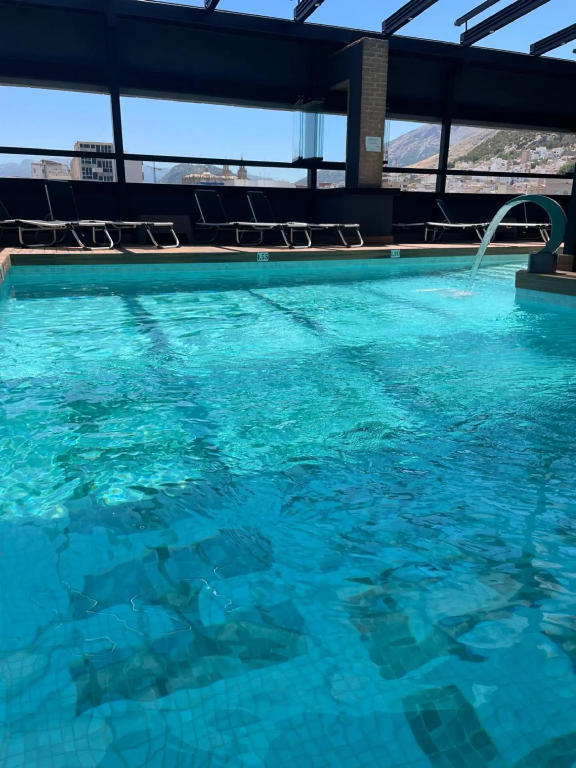 Swimming pool in Hotel Condestable Iranzo Swimming pool in Hotel Condestable Iranzo