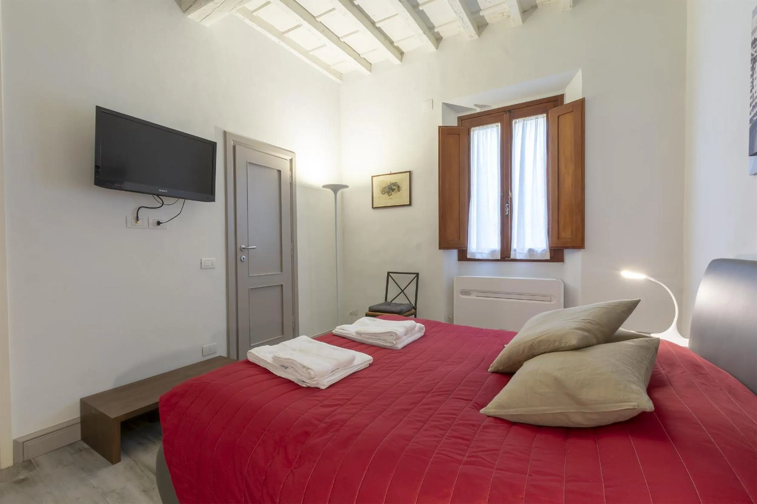 Ponte Vecchio's Nest
