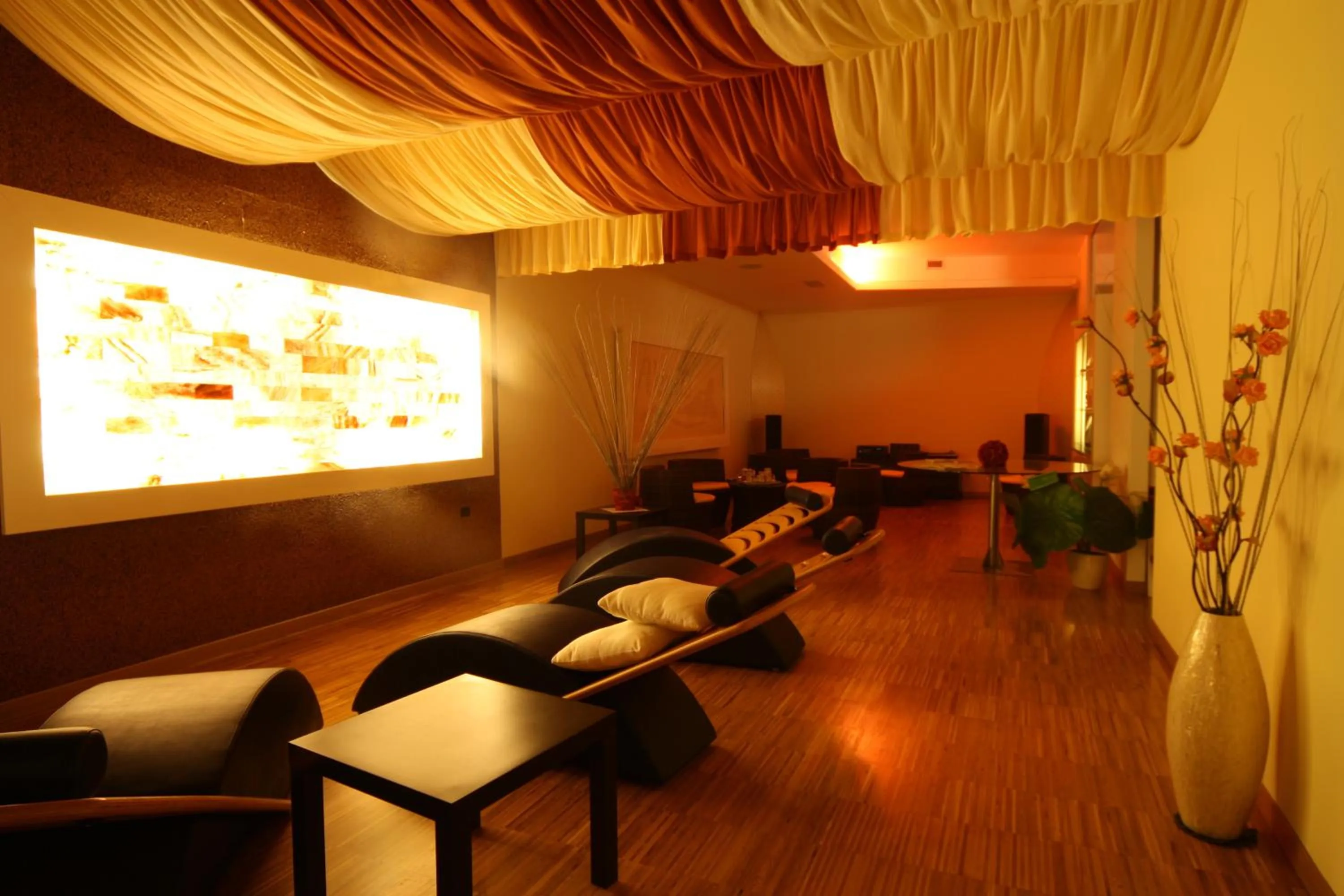 Spa and wellness centre/facilities in Regis Resort & Wellness