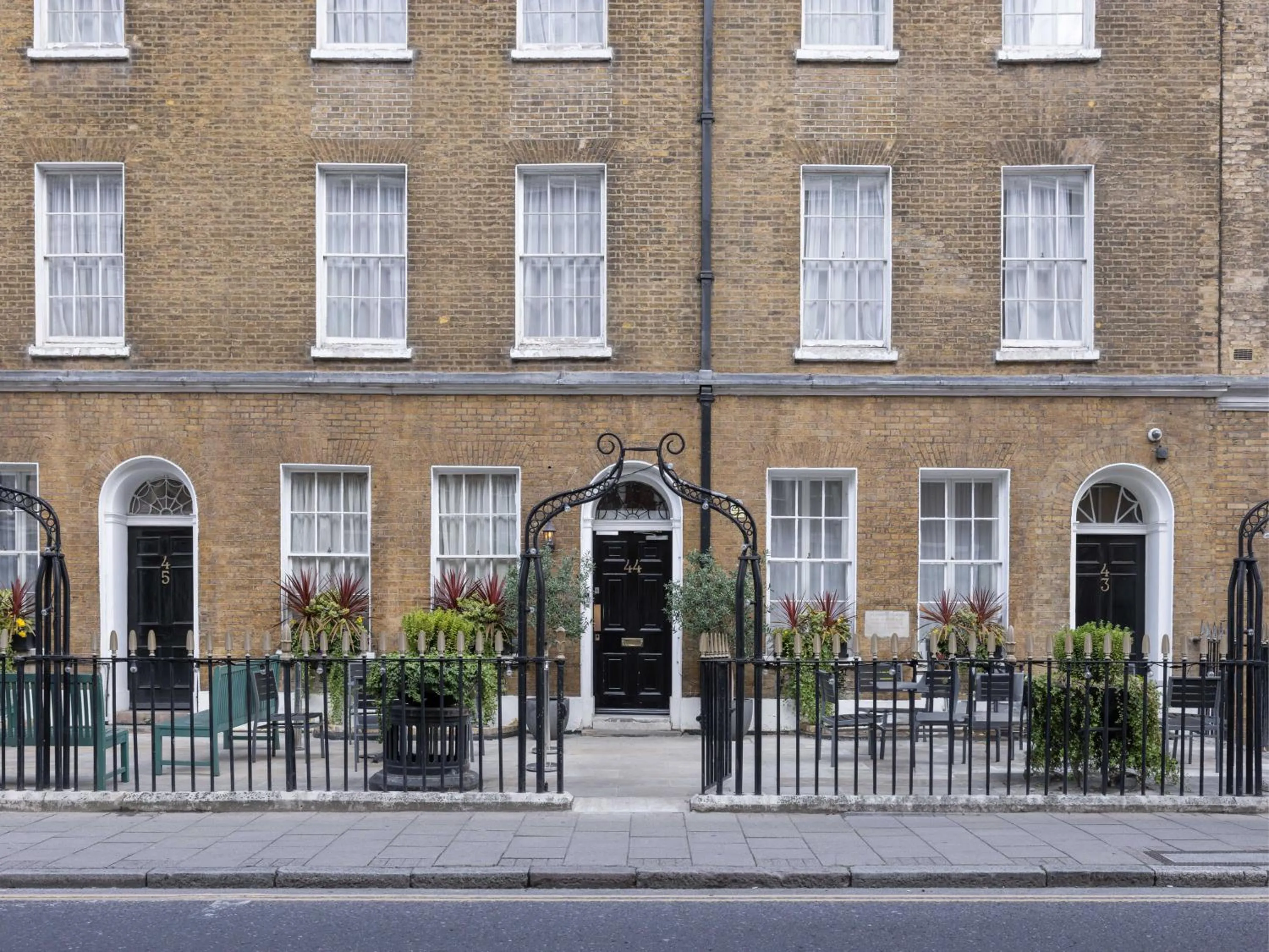Facade/entrance in The Barbican Rooms