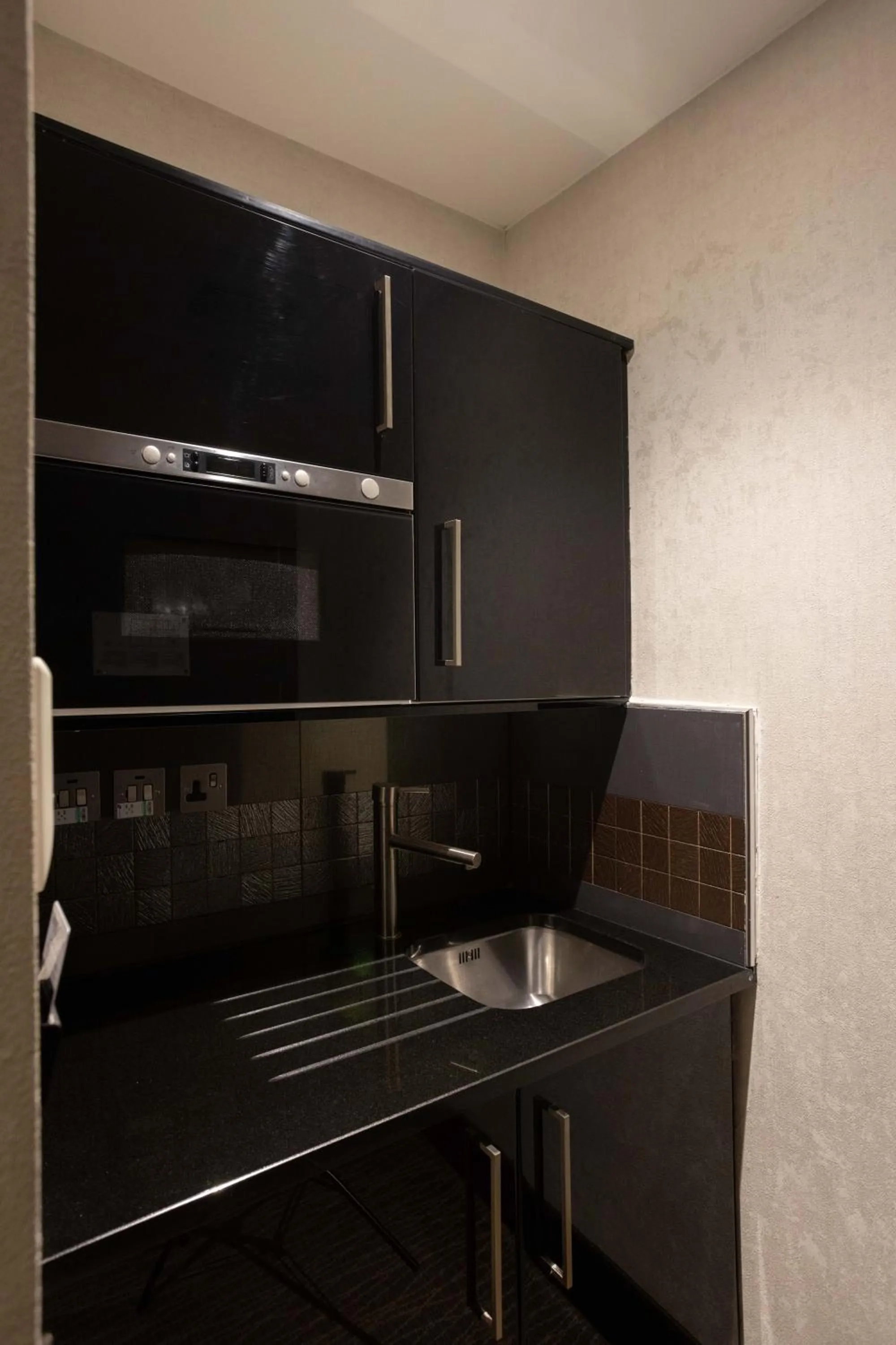 Kitchen or kitchenette in The Barbican Rooms