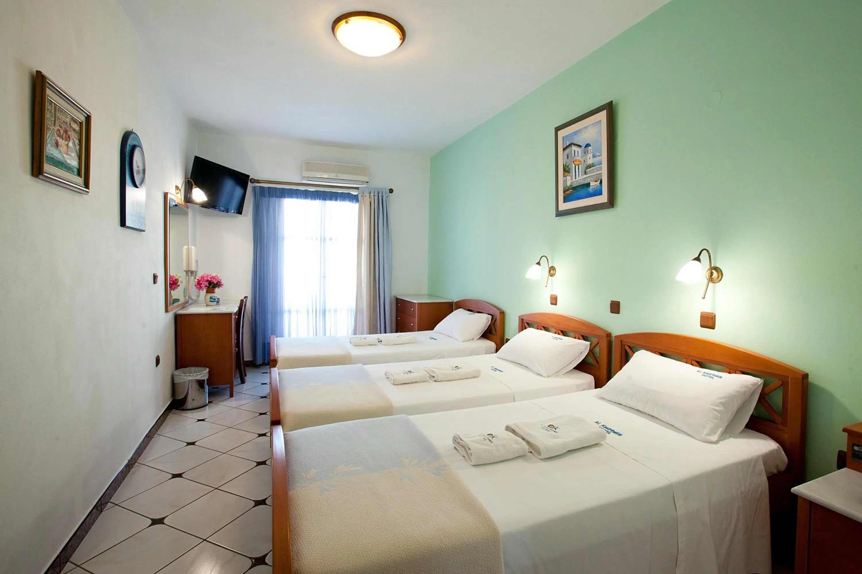 Photo of the whole room, Bed in ALK Hotelᵀᴹ