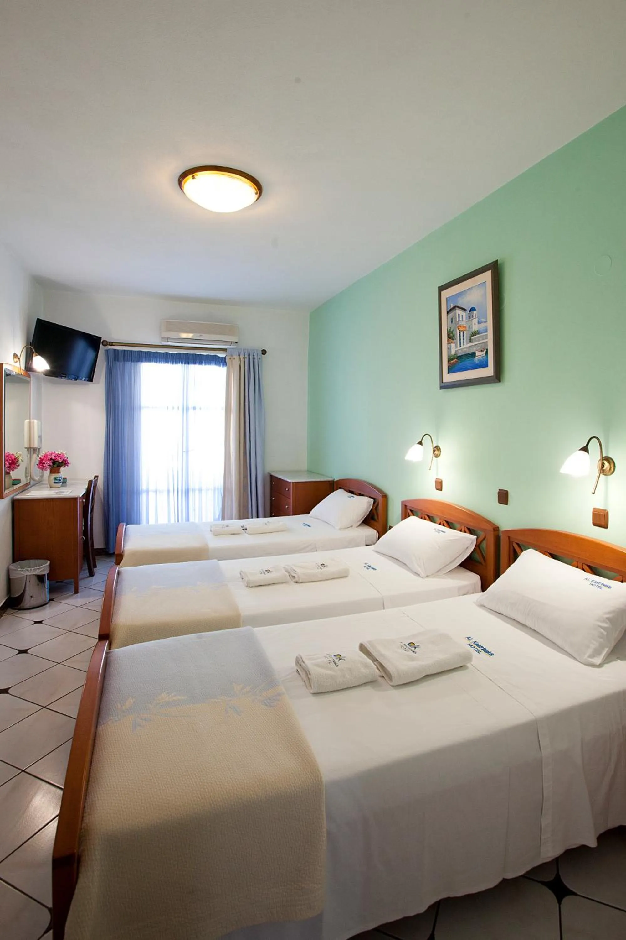 Photo of the whole room, Bed in ALK Hotelᵀᴹ