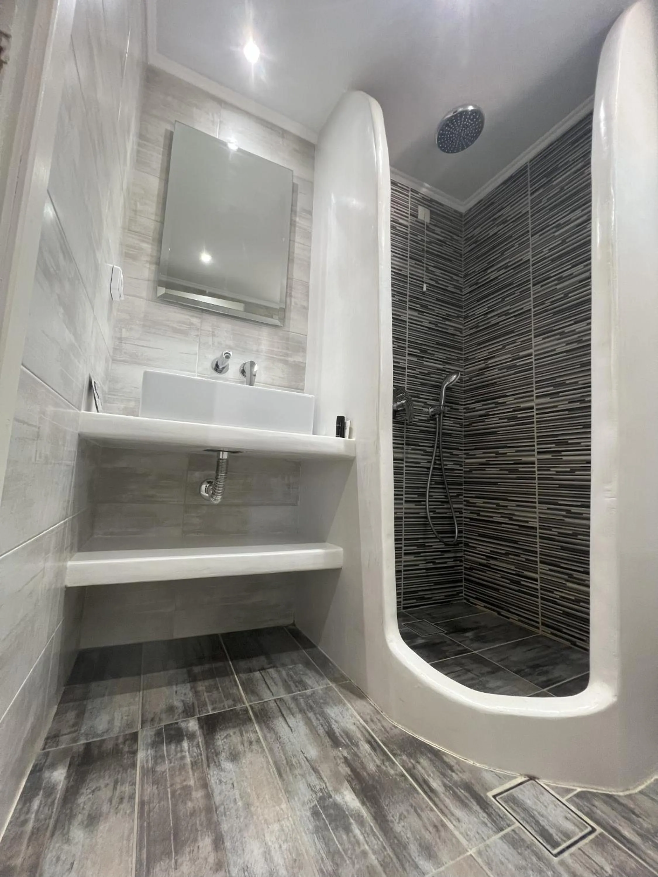 Bathroom in ALK Hotelᵀᴹ