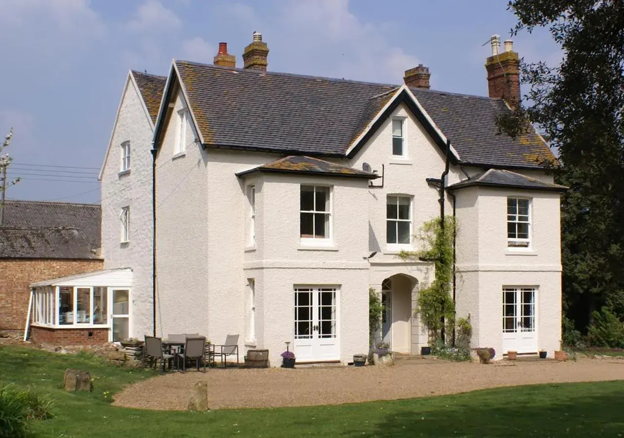 Haselor Farm B & B Haselor Farm B & B