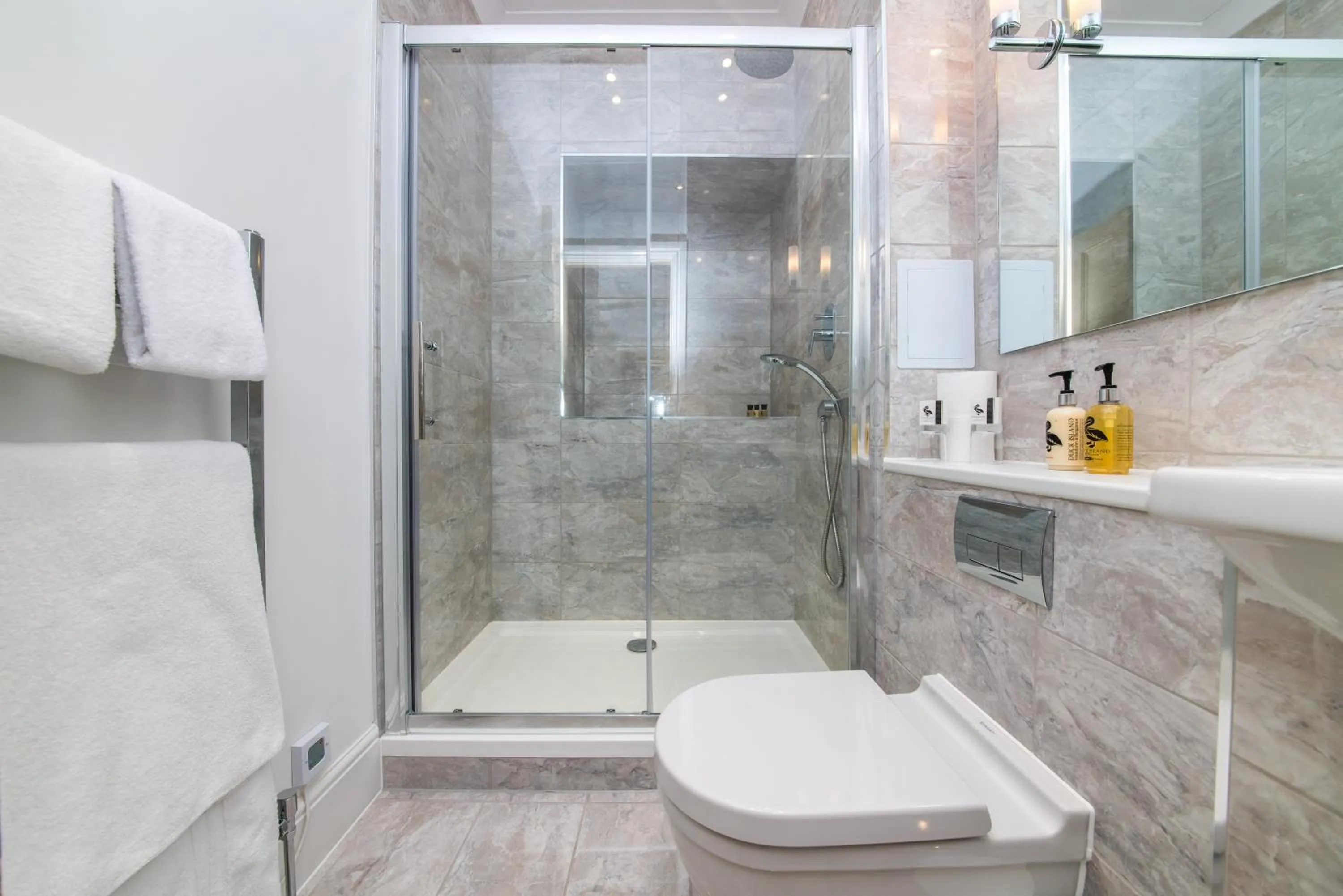 Bathroom in The Ayrlington Guesthouse