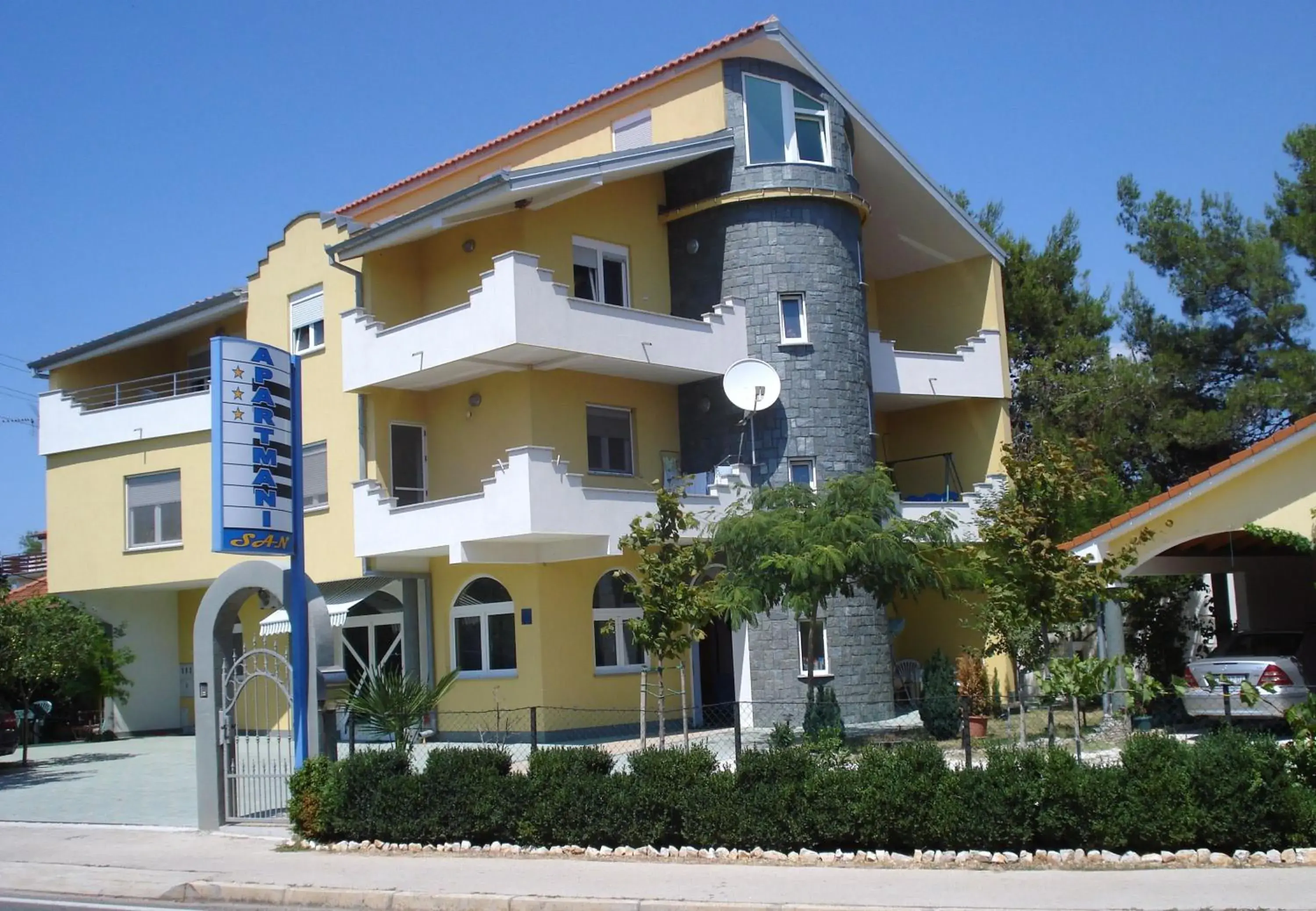Apartments San Apartments San
